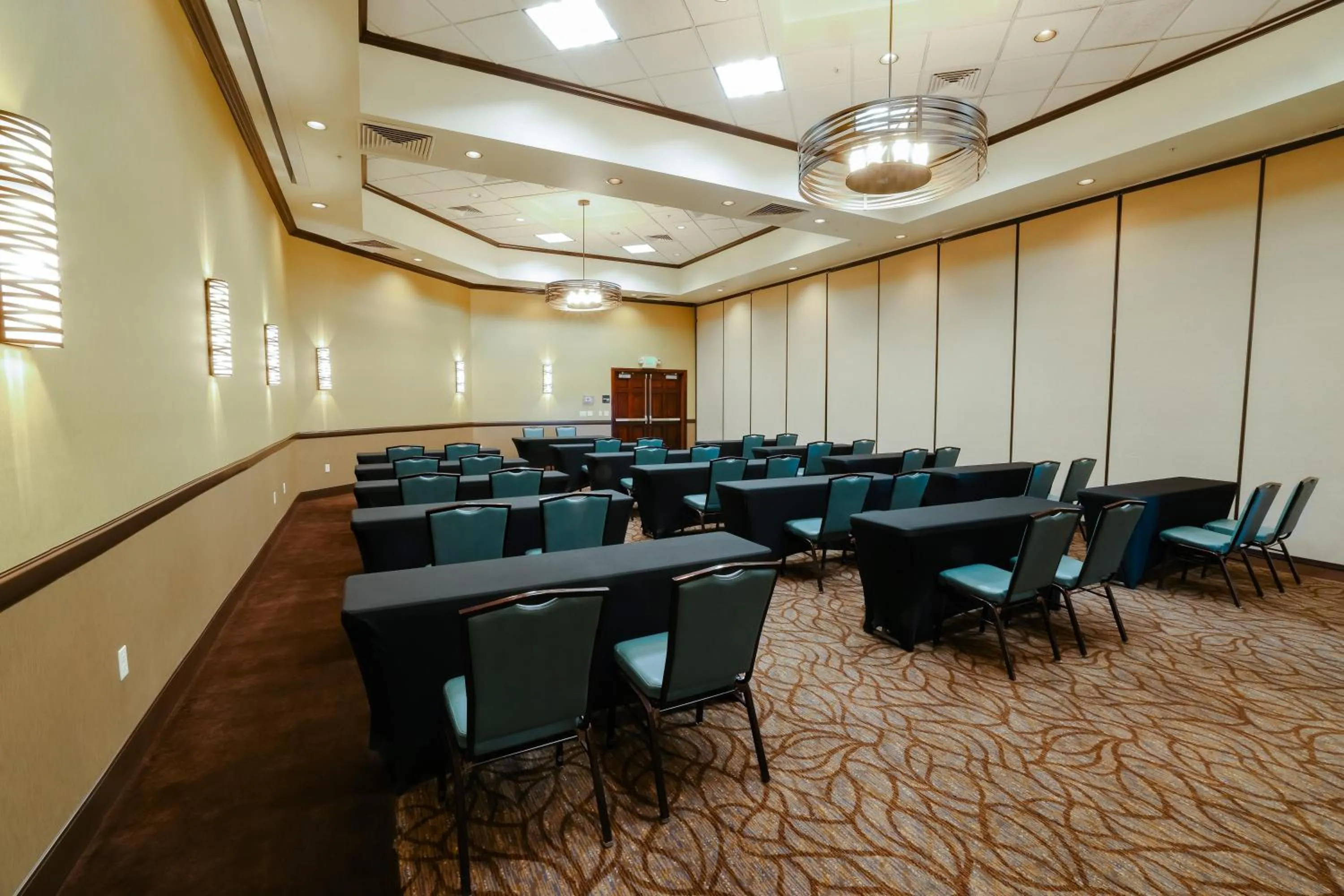 Meeting/conference room in Hampton Inn & Suites Salt Lake City Airport