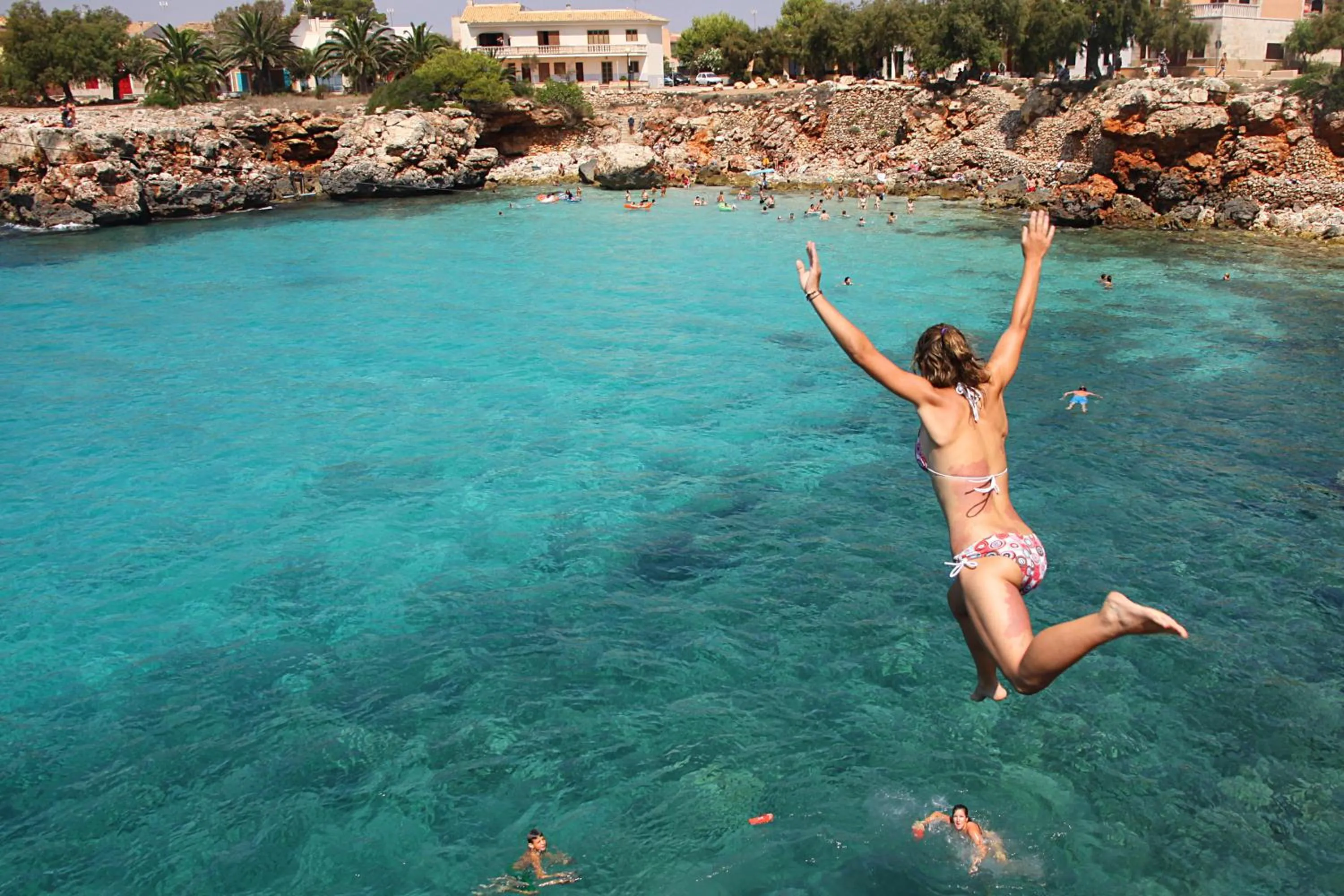 Activities in BJ Cala Morlanda Estudios