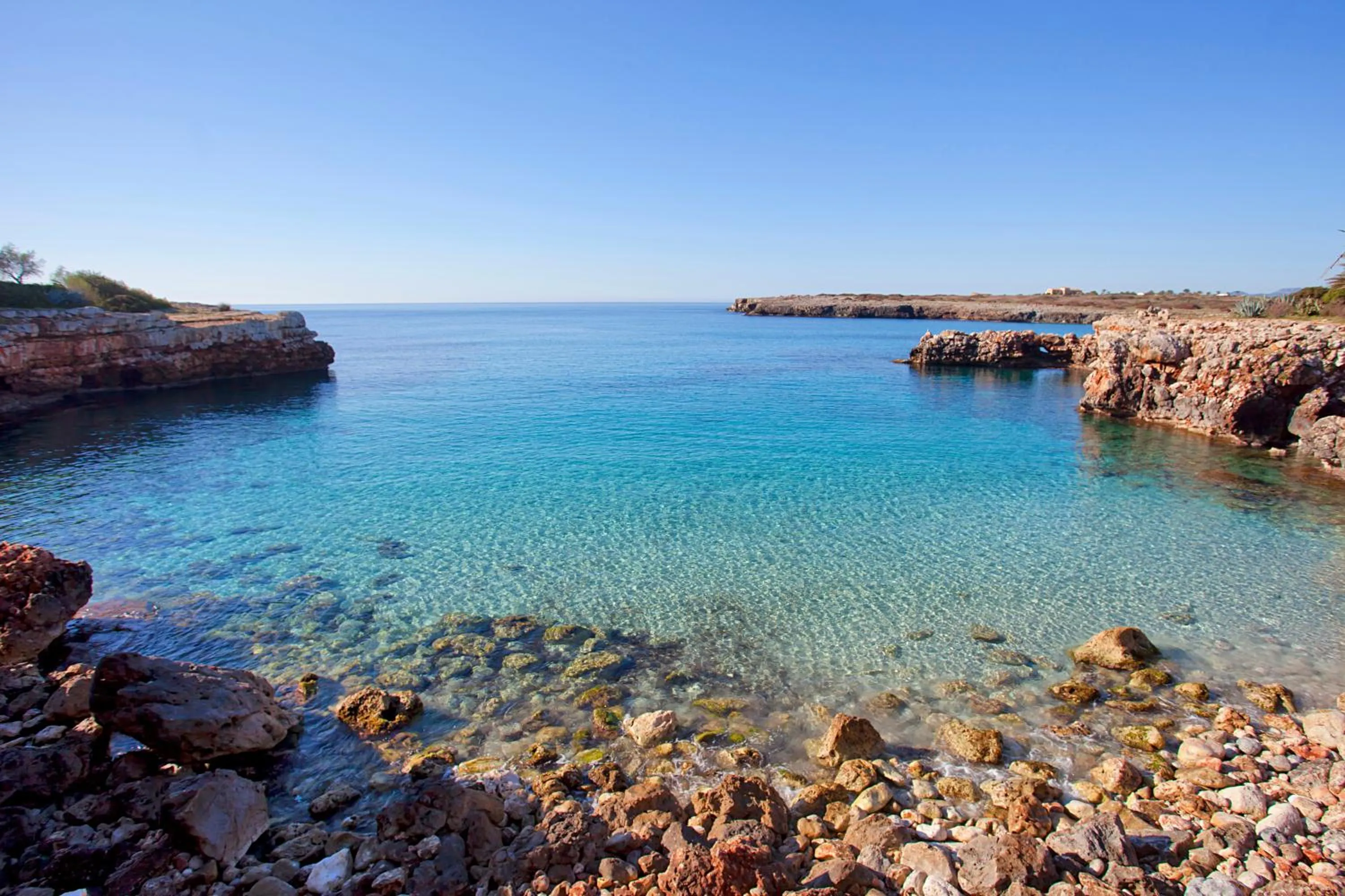 Nearby landmark in BJ Cala Morlanda Estudios