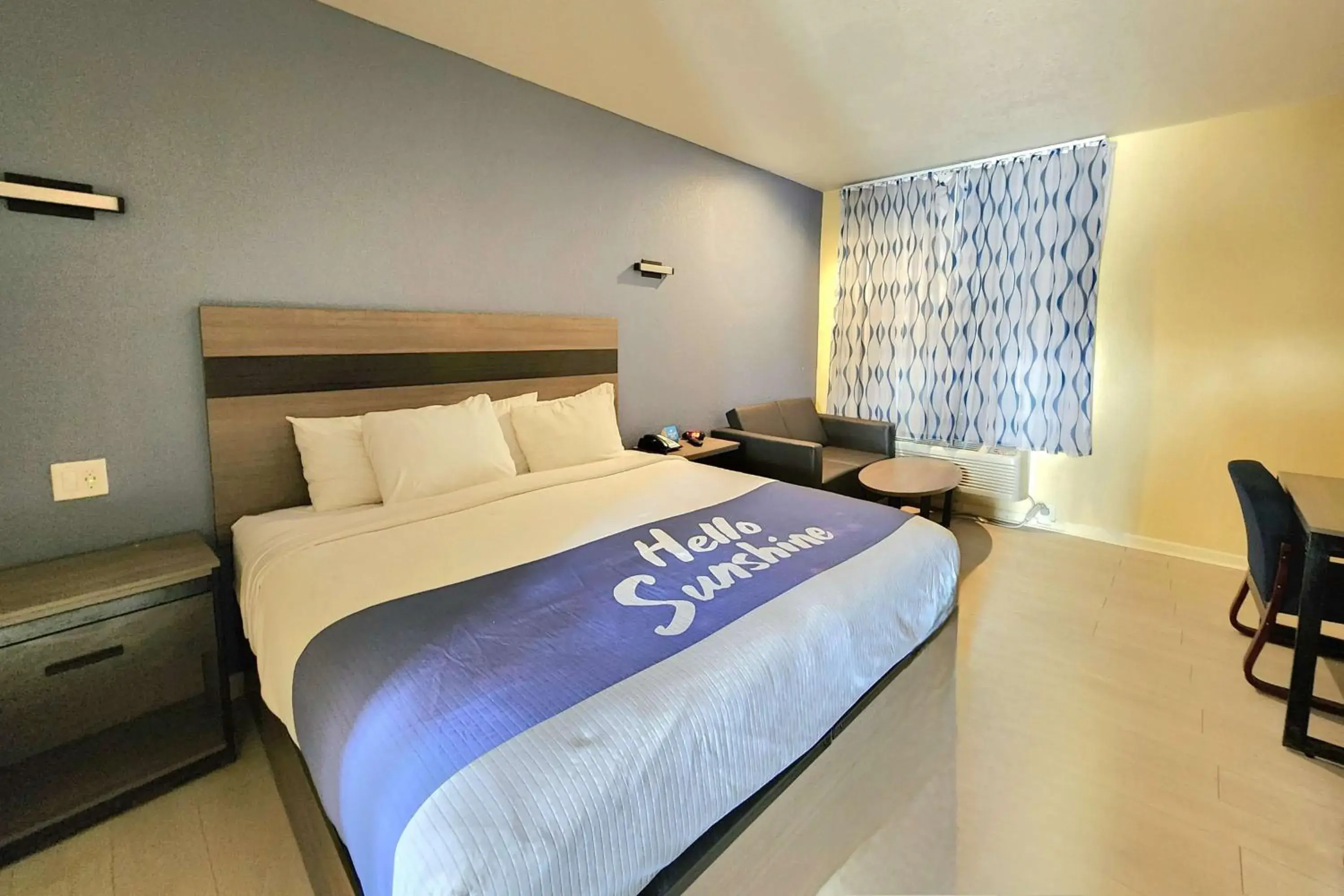 Photo of the whole room, Bed in Days Inn by Wyndham Freeport Photo of the whole room, Bed in Days Inn by Wyndham Freeport