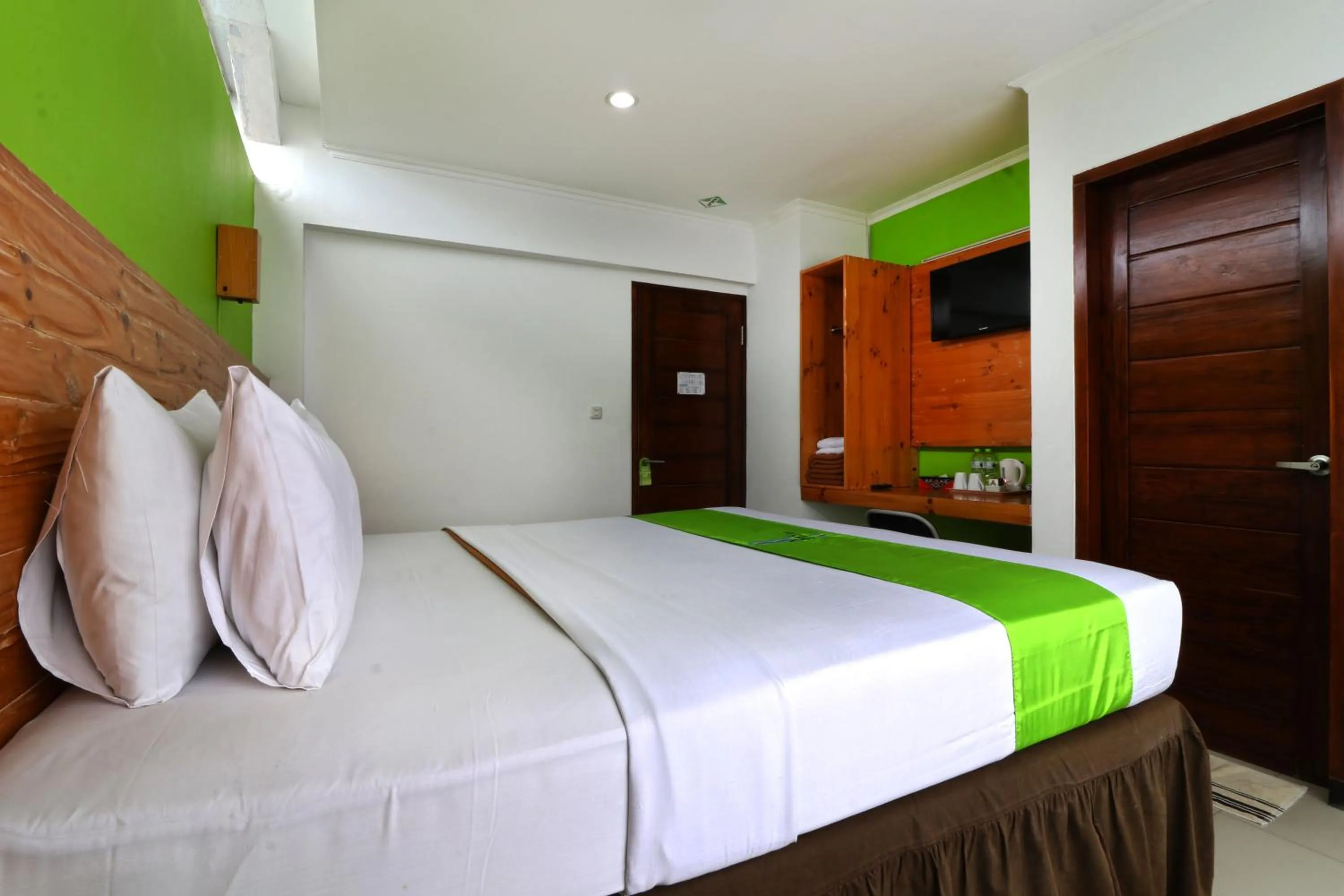 Photo of the whole room, Bed in Hotel Bumi Makmur Indah