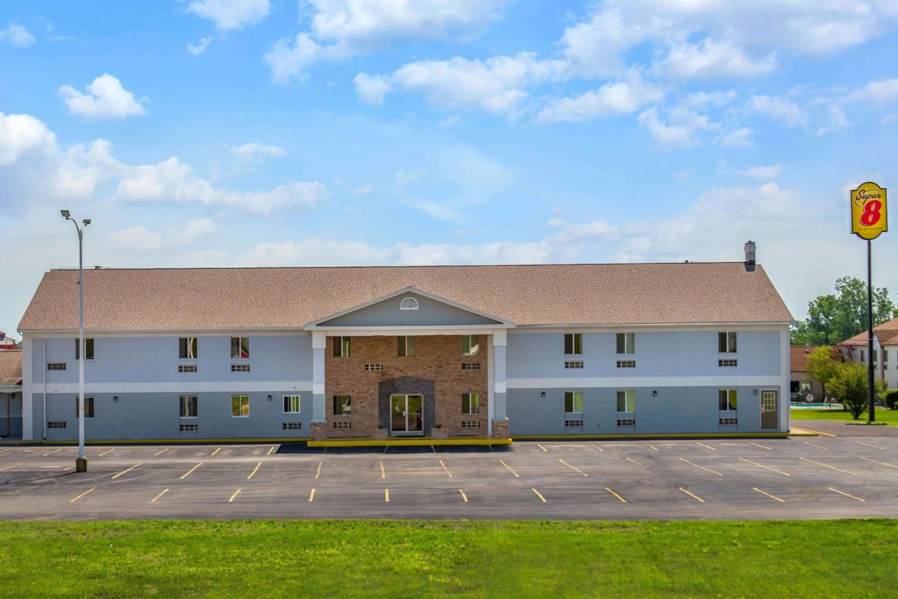 Property building in Travel Inn Of Sidney Ohio