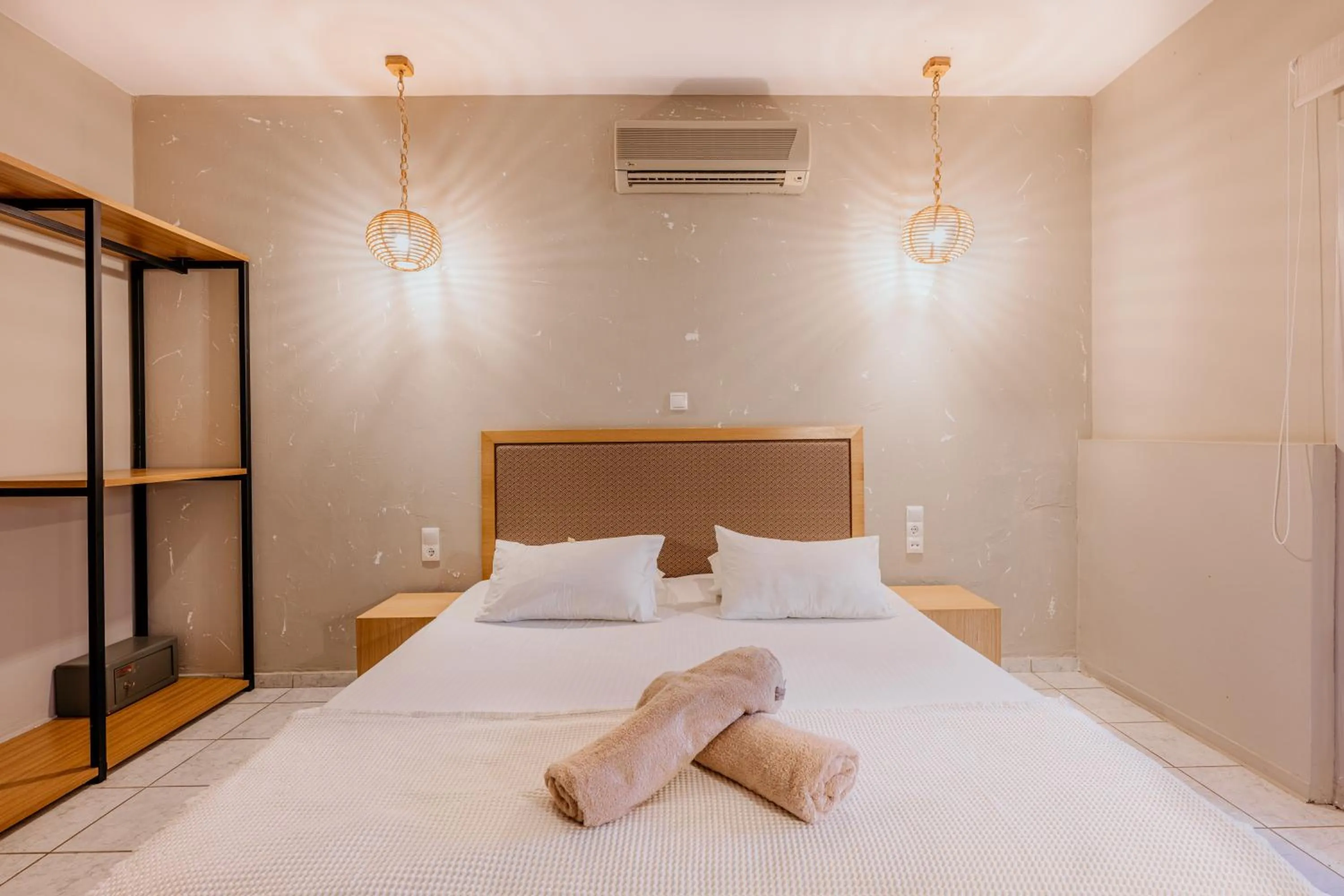 Bedroom, Bed in Iphigenia Mythic Retreat