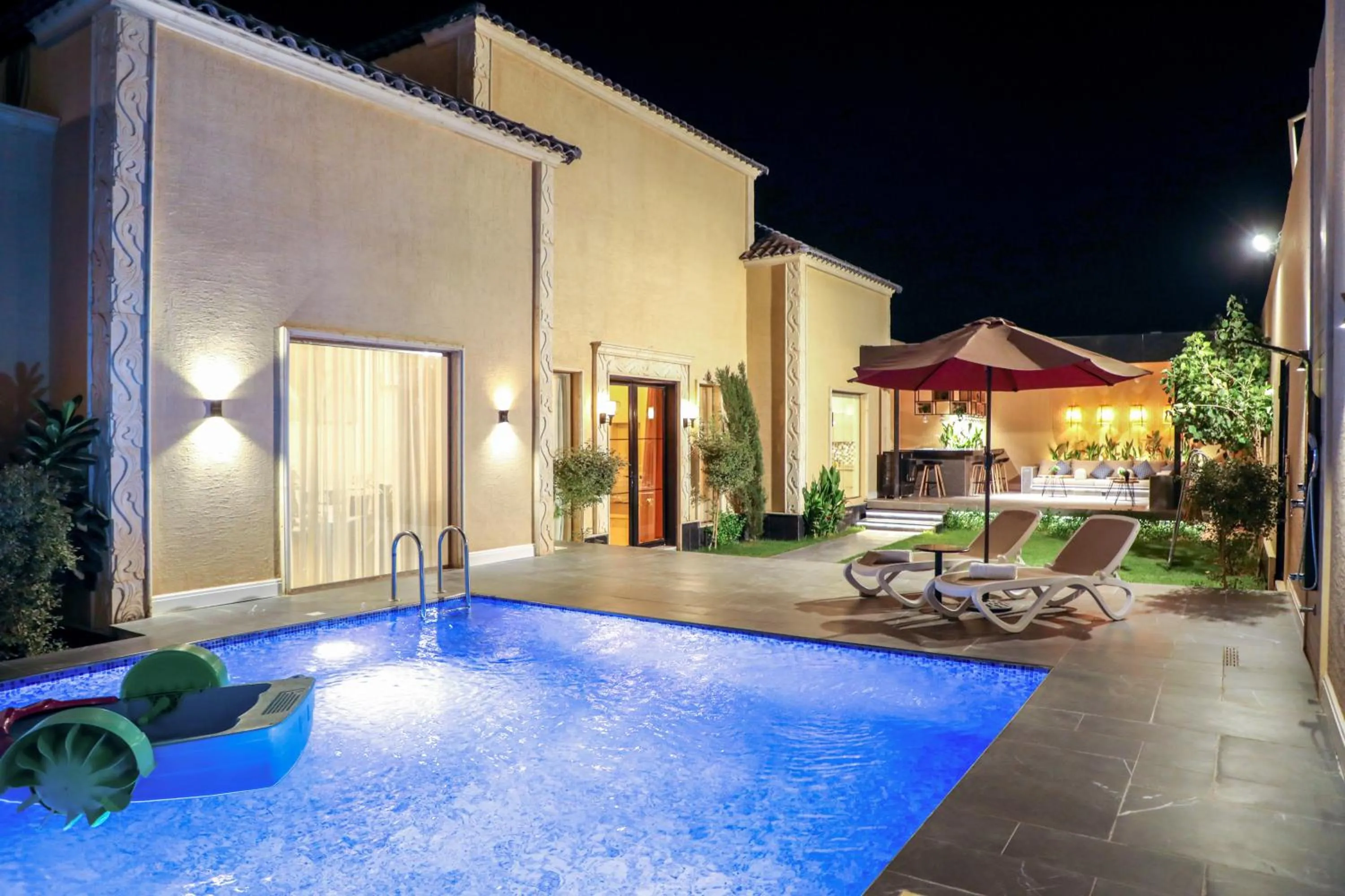 The Corner Hotel Resorts - Riyadh