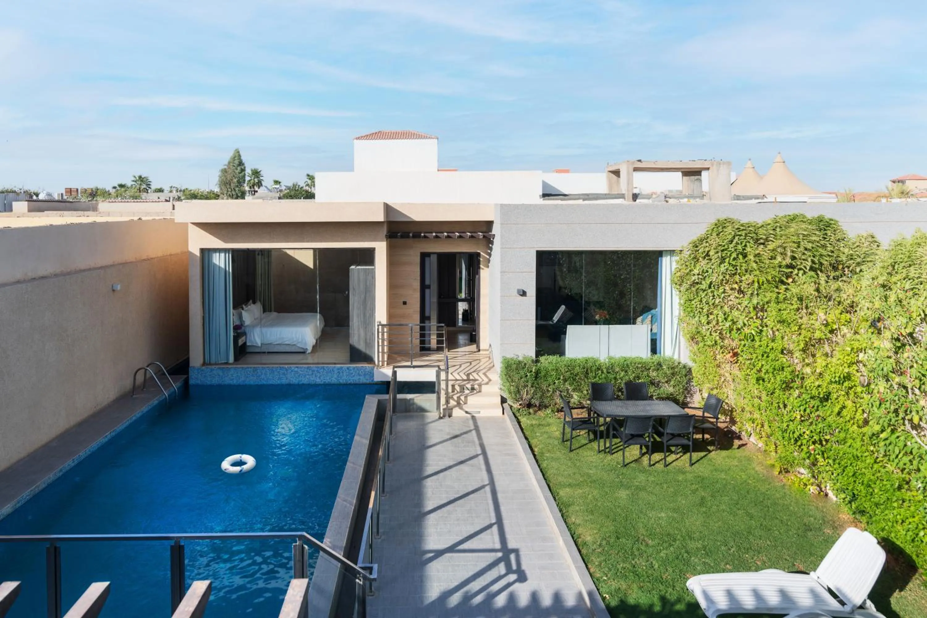 The Corner Hotel Resorts - Riyadh