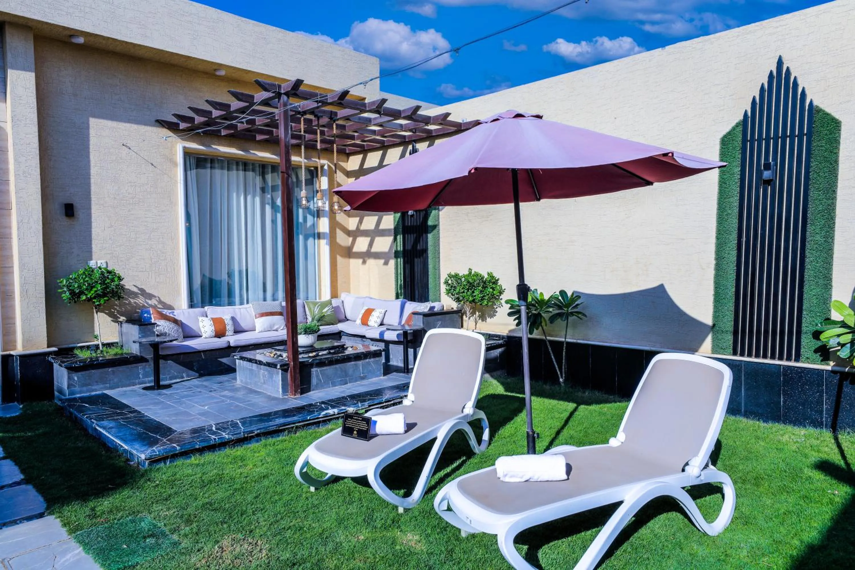 The Corner Hotel Resorts - Riyadh