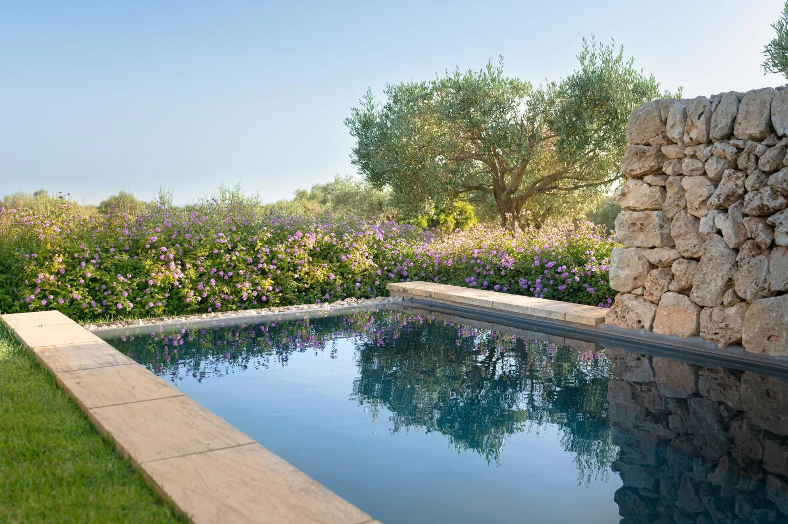 Suite with Sea View in Torralbenc, a Small Luxury Hotel of the World