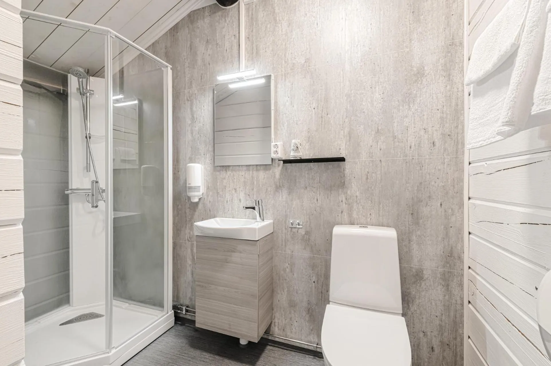 Shower in Namsentunet