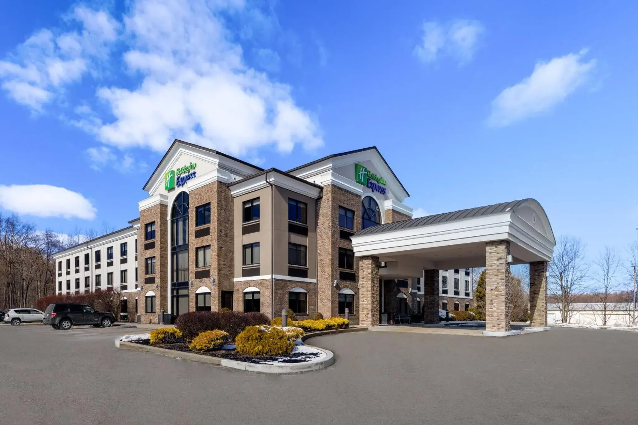 Property building in Holiday Inn Express Grove City - Premium Outlet Mall by IHG Property building in Holiday Inn Express Grove City - Premium Outlet Mall by IHG