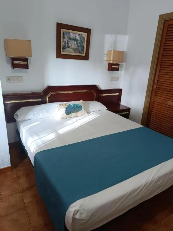 Photo of the whole room, Bed in Hotel Santa María