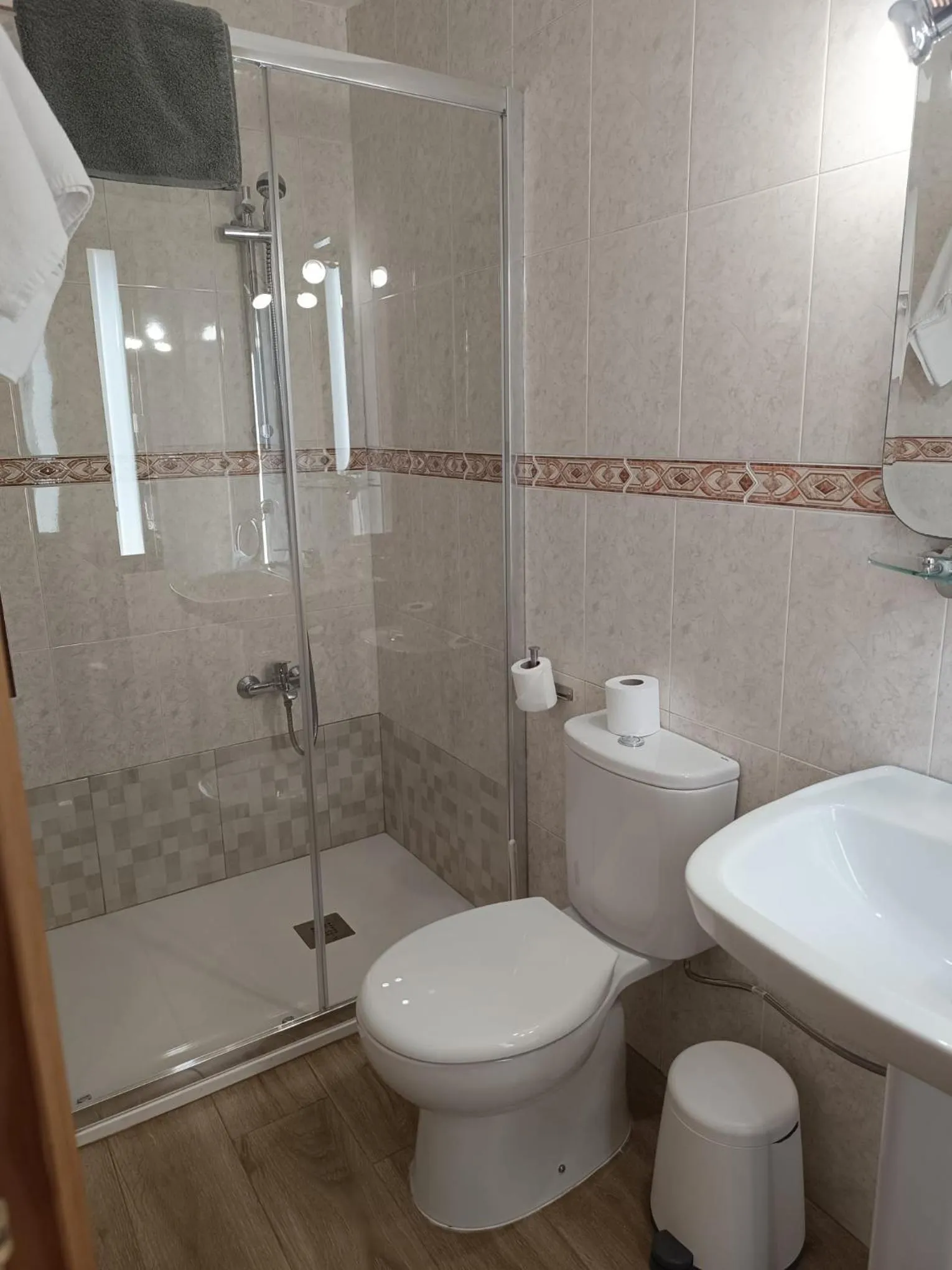 Shower in Hotel Santa María