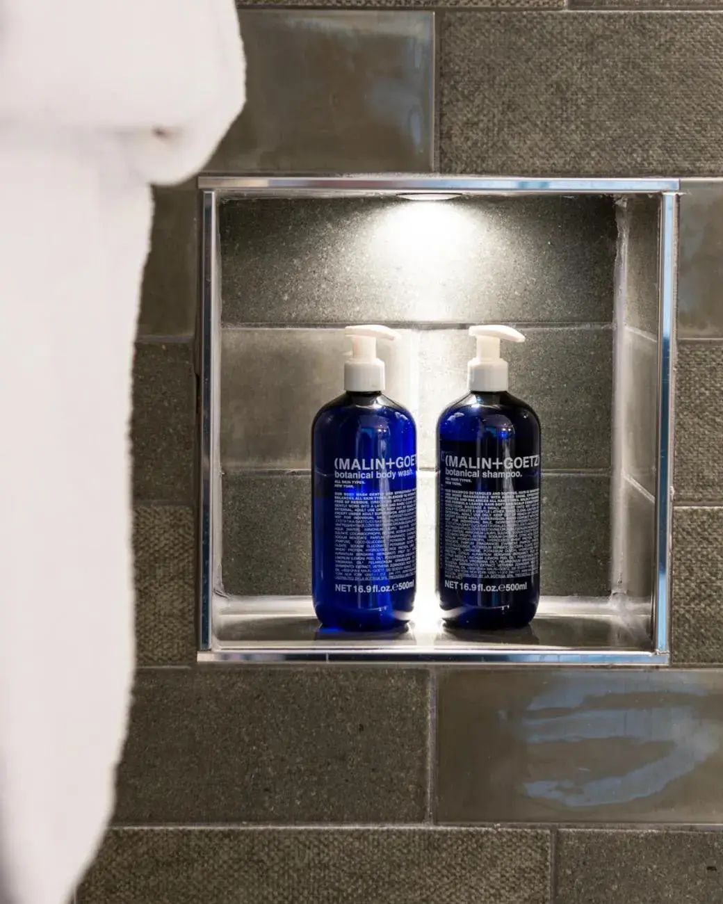 Bathroom in SOLLER Business Hotel - Munich Airport MUC Bathroom in SOLLER Business Hotel - Munich Airport MUC