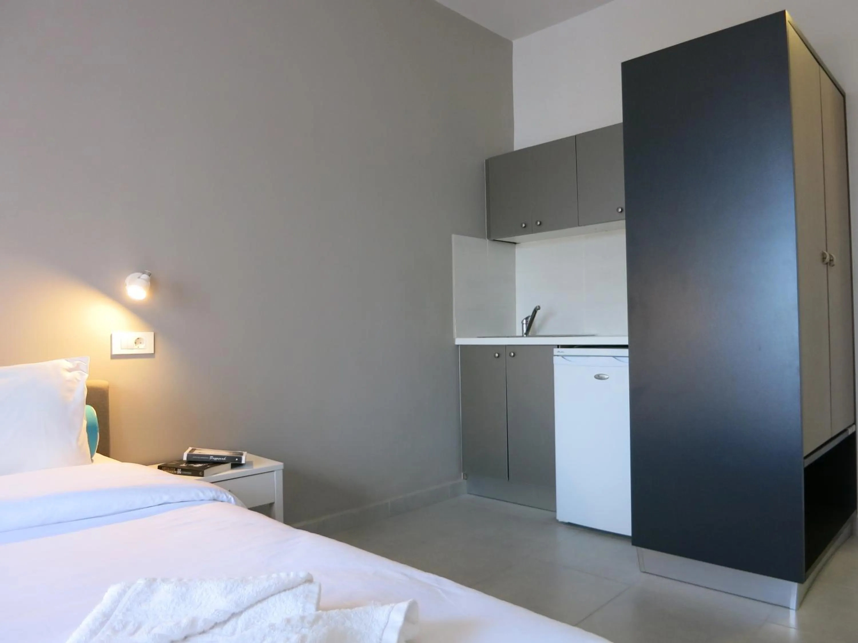 Decorative detail, Bed in Amaryllis