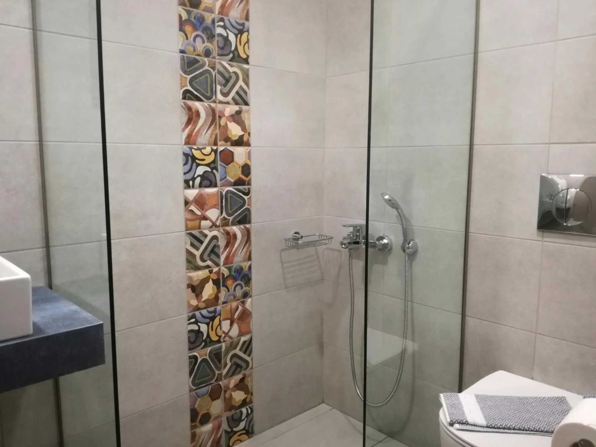 Bathroom in Amaryllis