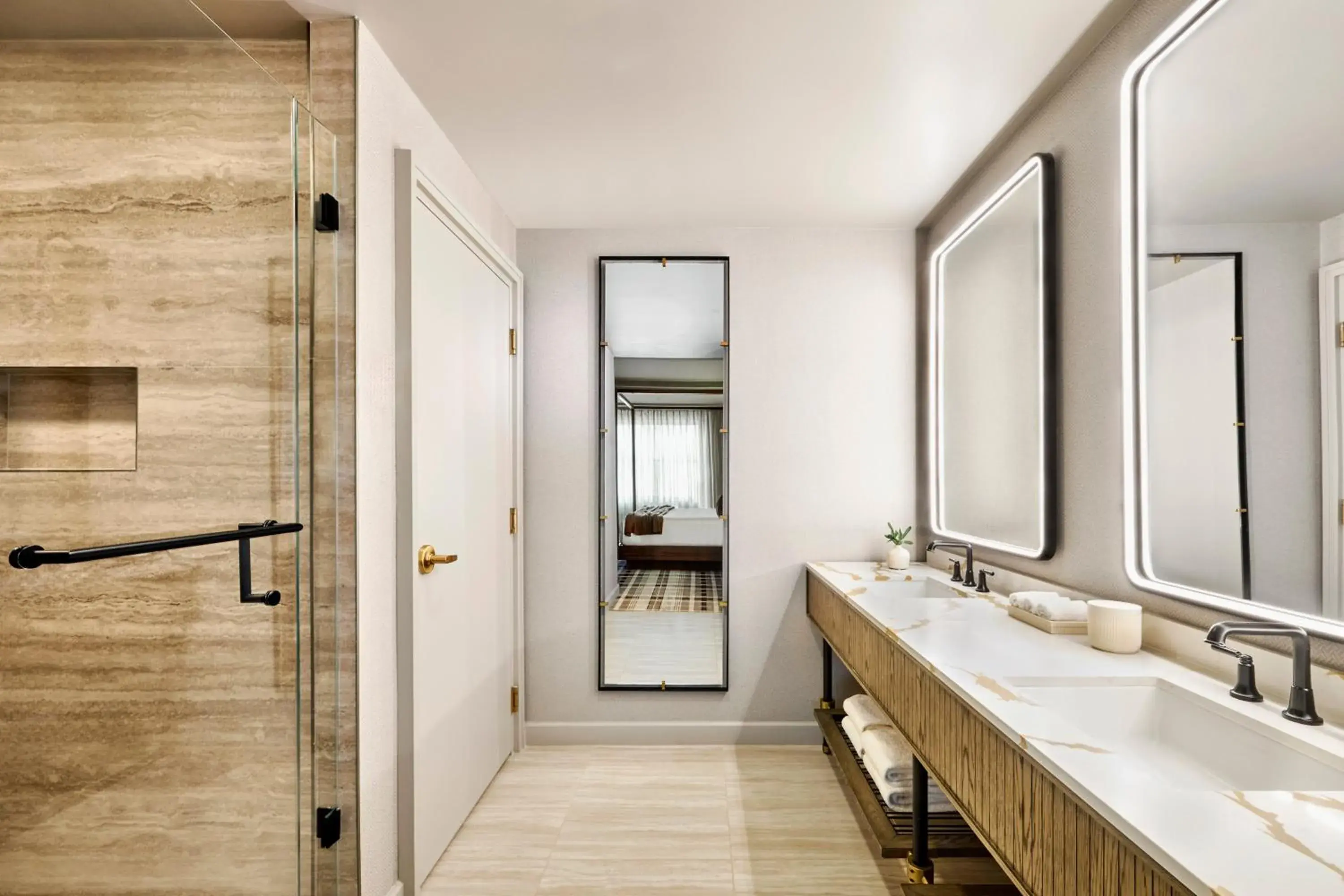 Facade/entrance in Omni Interlocken Hotel Facade/entrance in Omni Interlocken Hotel