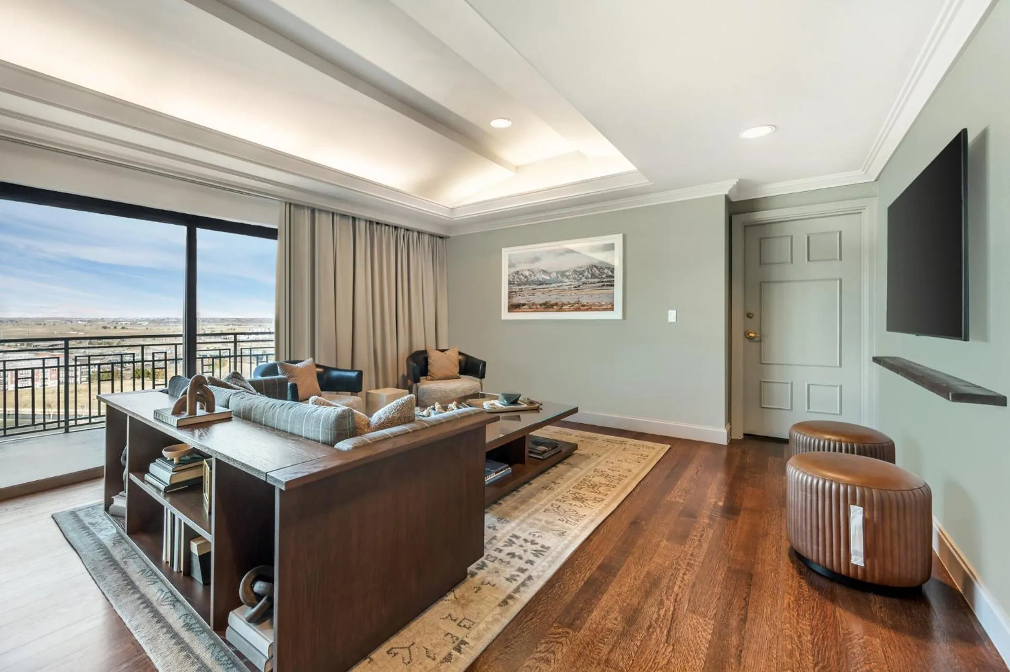 Photo of the whole room in Omni Interlocken Hotel