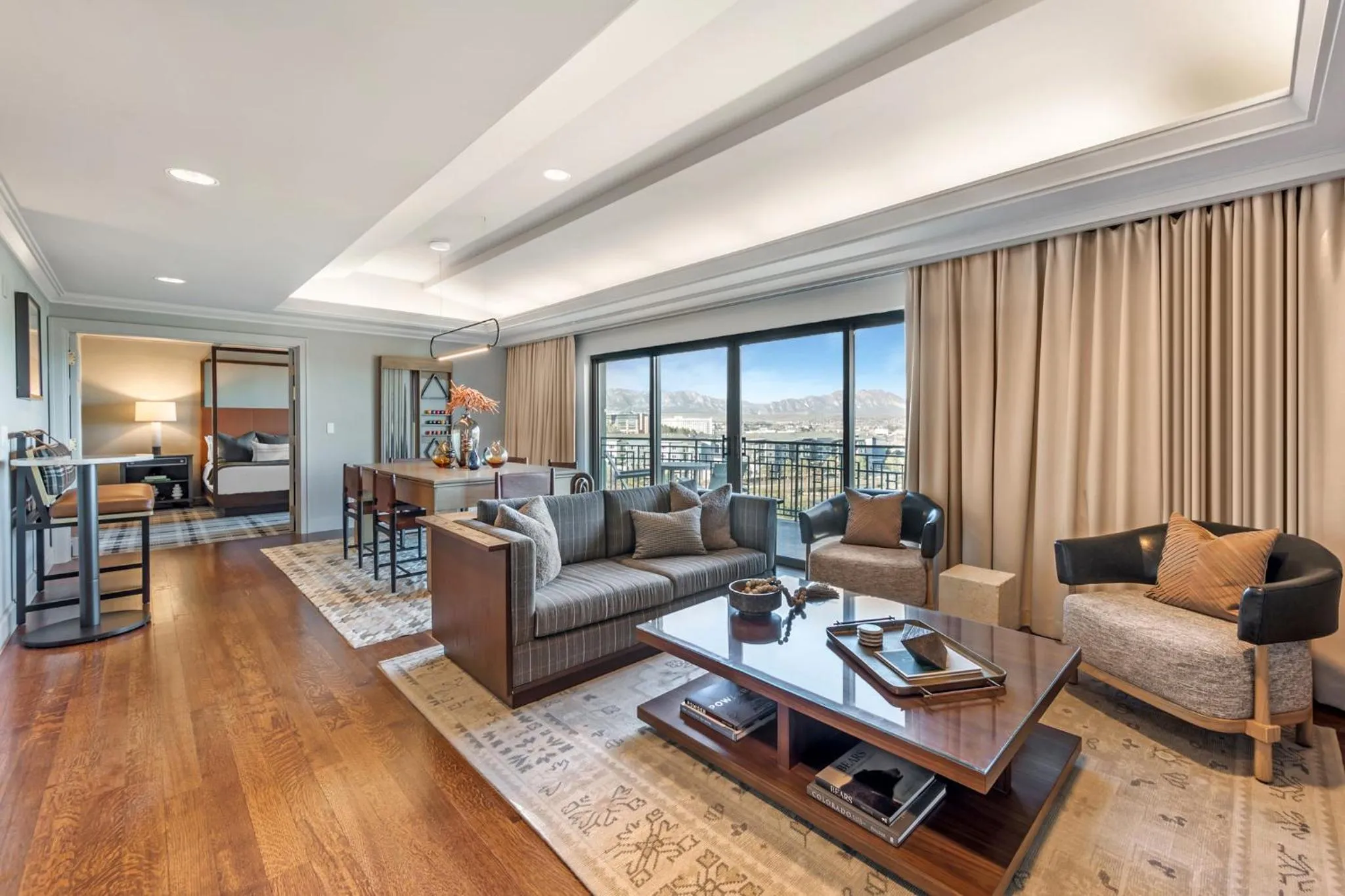 Photo of the whole room in Omni Interlocken Hotel