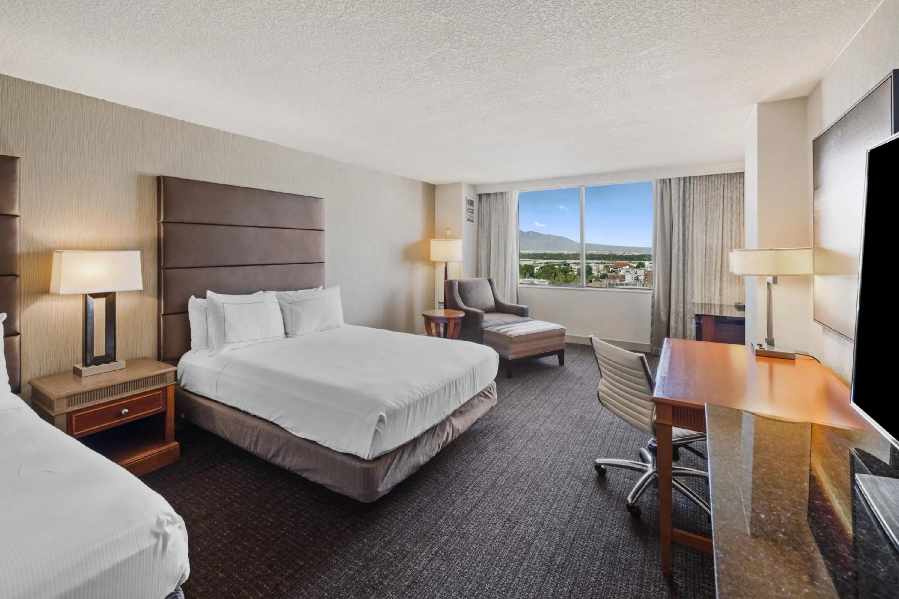 Bed in Hilton Salt Lake City Center