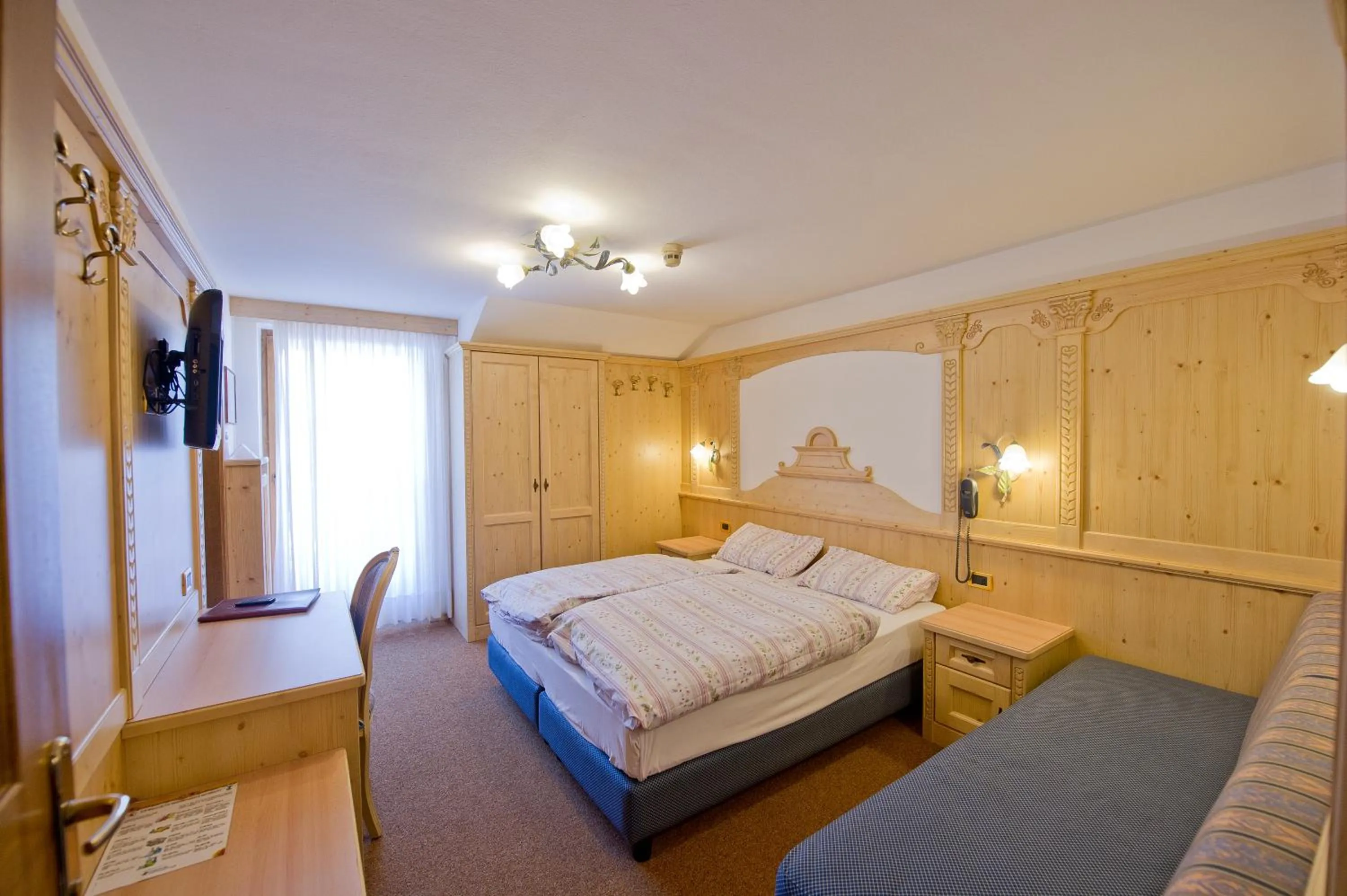 Photo of the whole room, Bed in Hotel San Marco