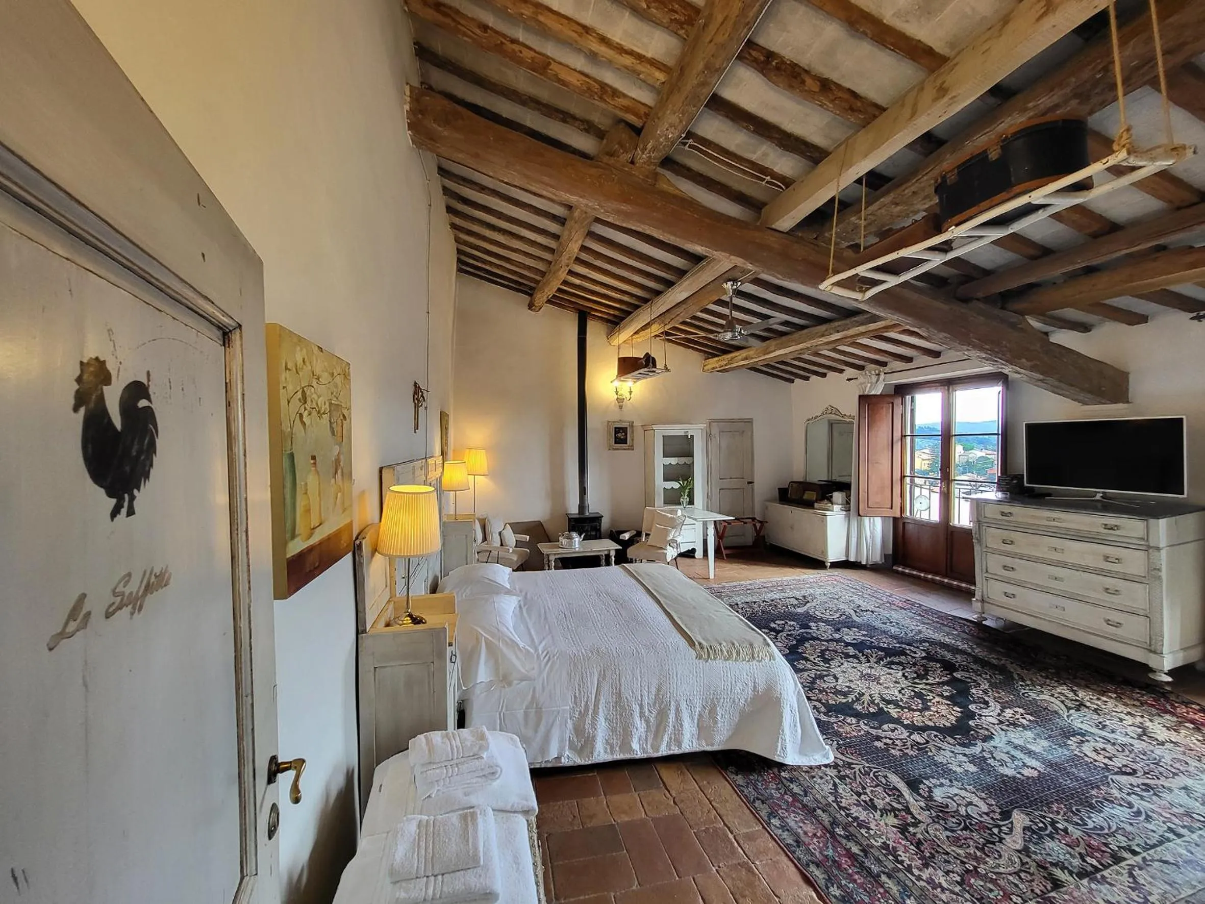 Photo of the whole room, Bed in Le Terrazze Del Chianti b&b Residenza d'Epoca e di Charme