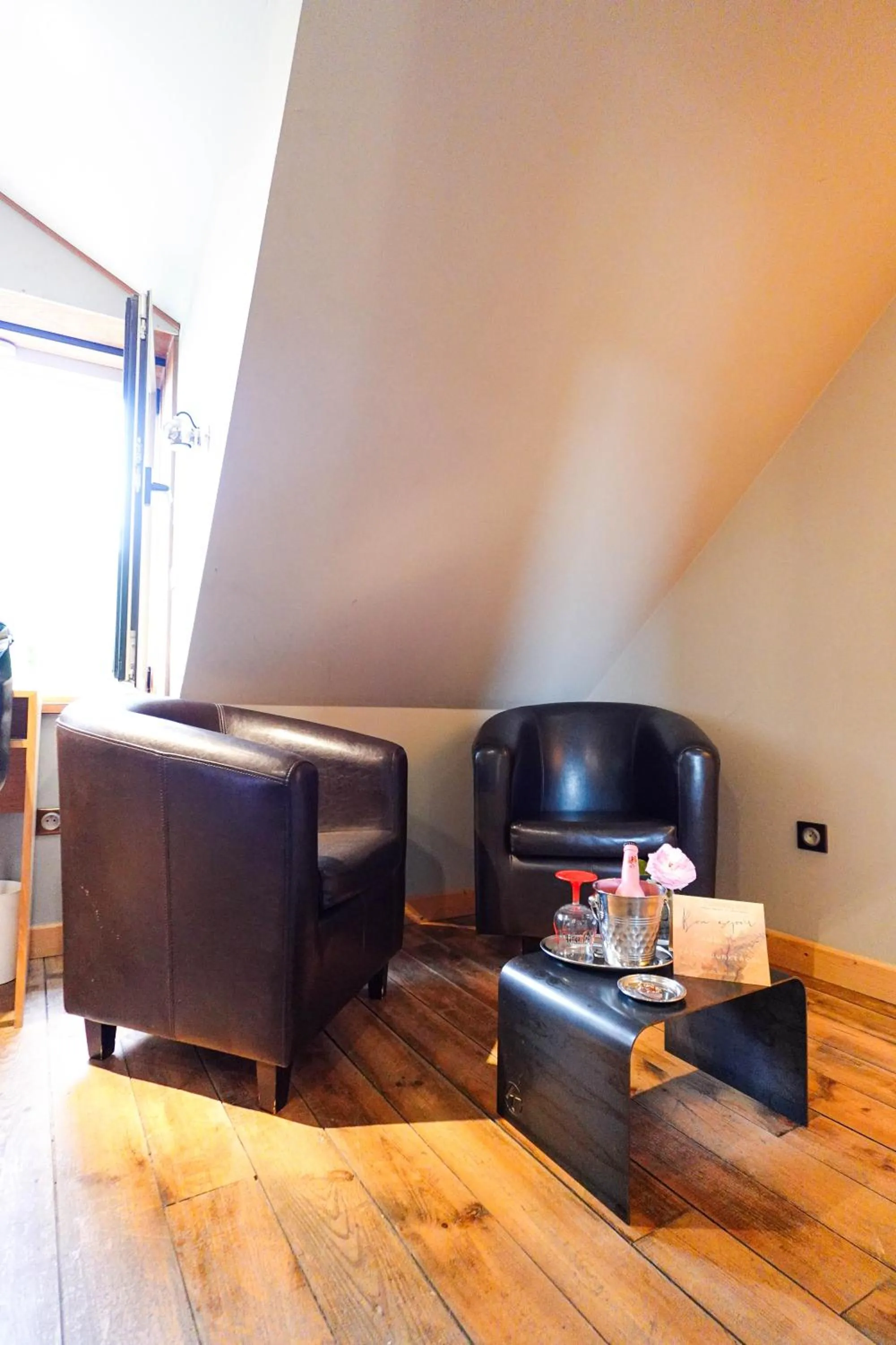 Living room in Hôtel - Restaurant Au Tonnelier