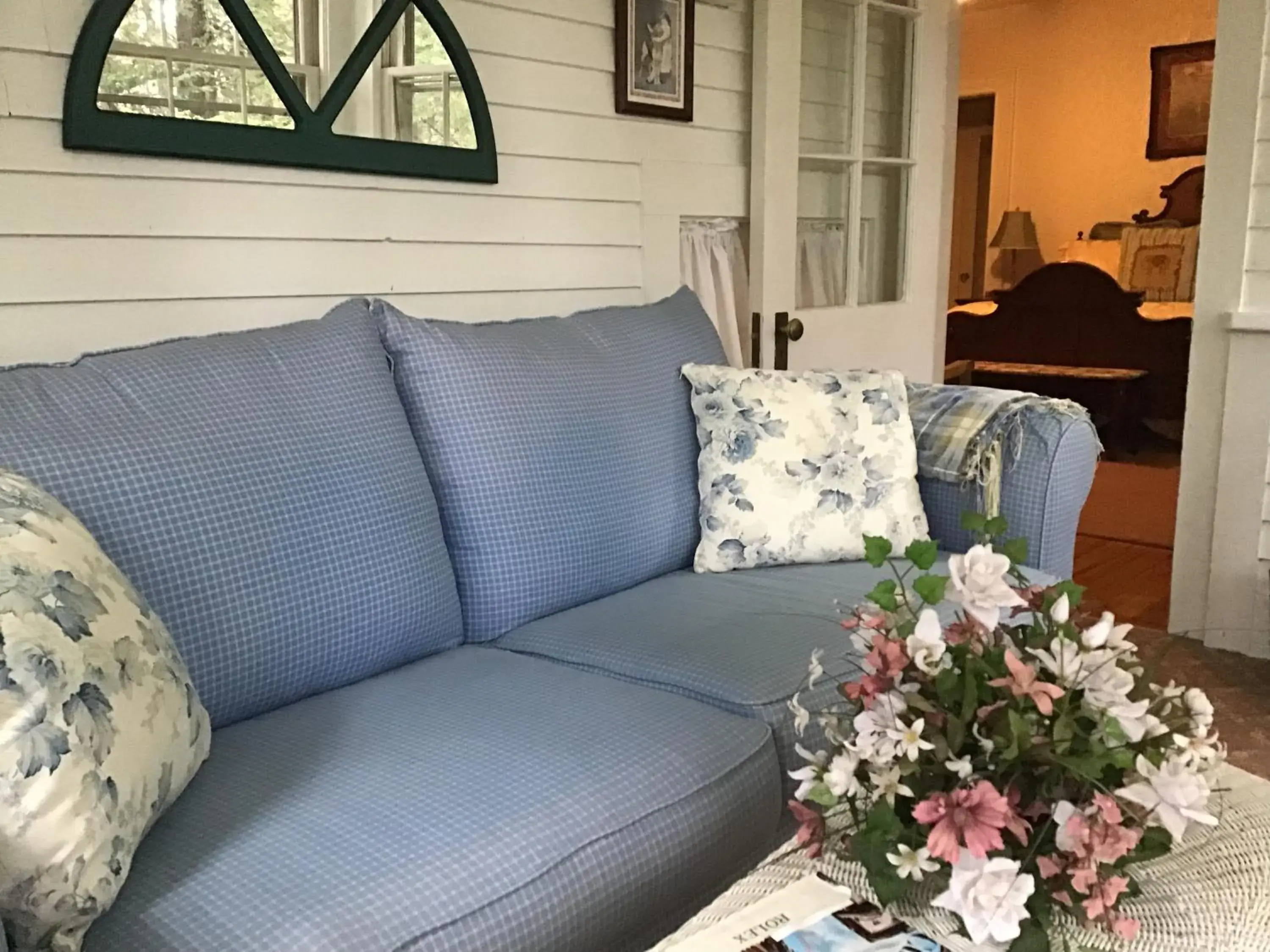 Living room in Brookview Manor Inn Living room in Brookview Manor Inn