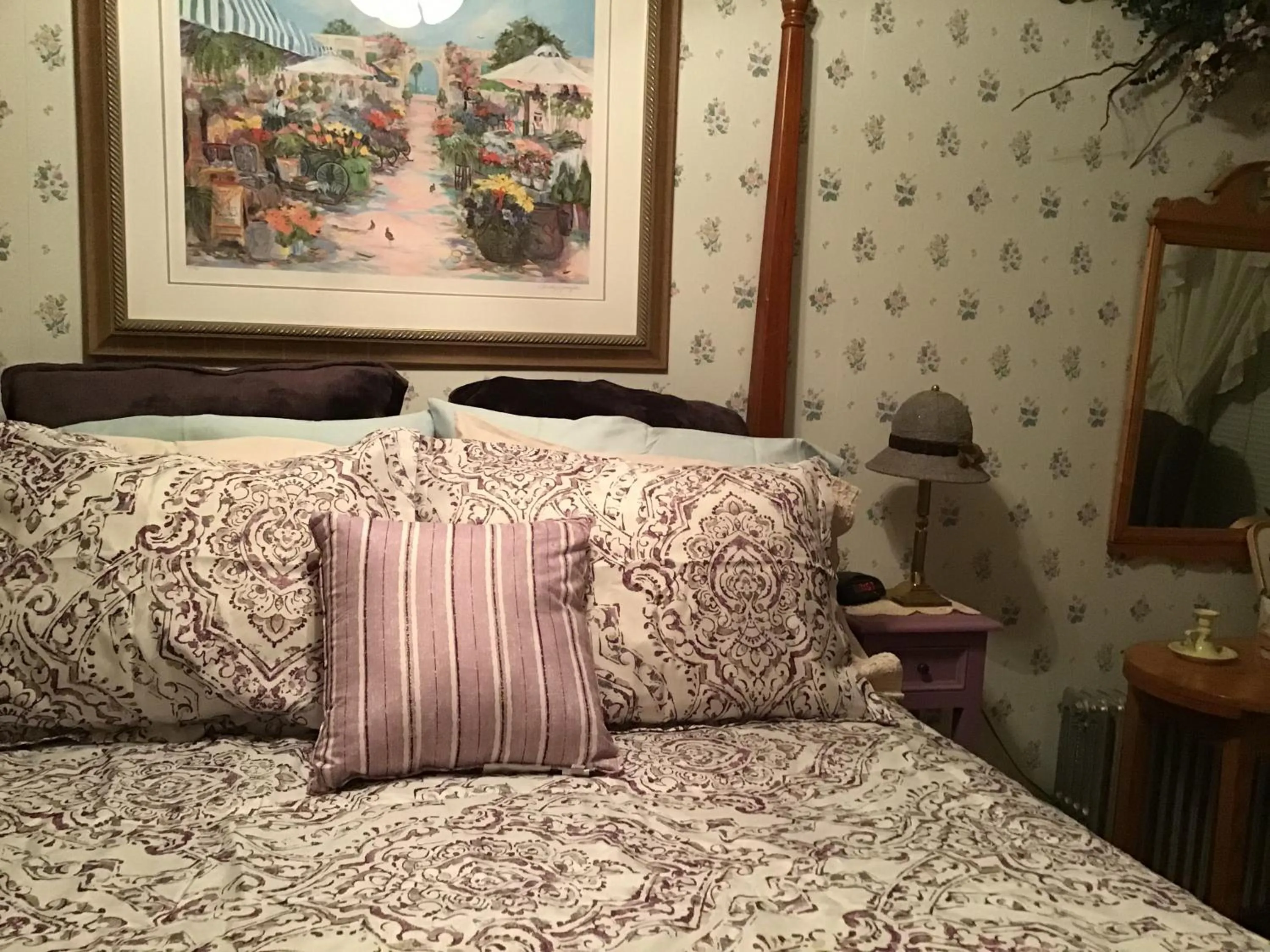 View (from property/room), Bed in Brookview Manor Inn