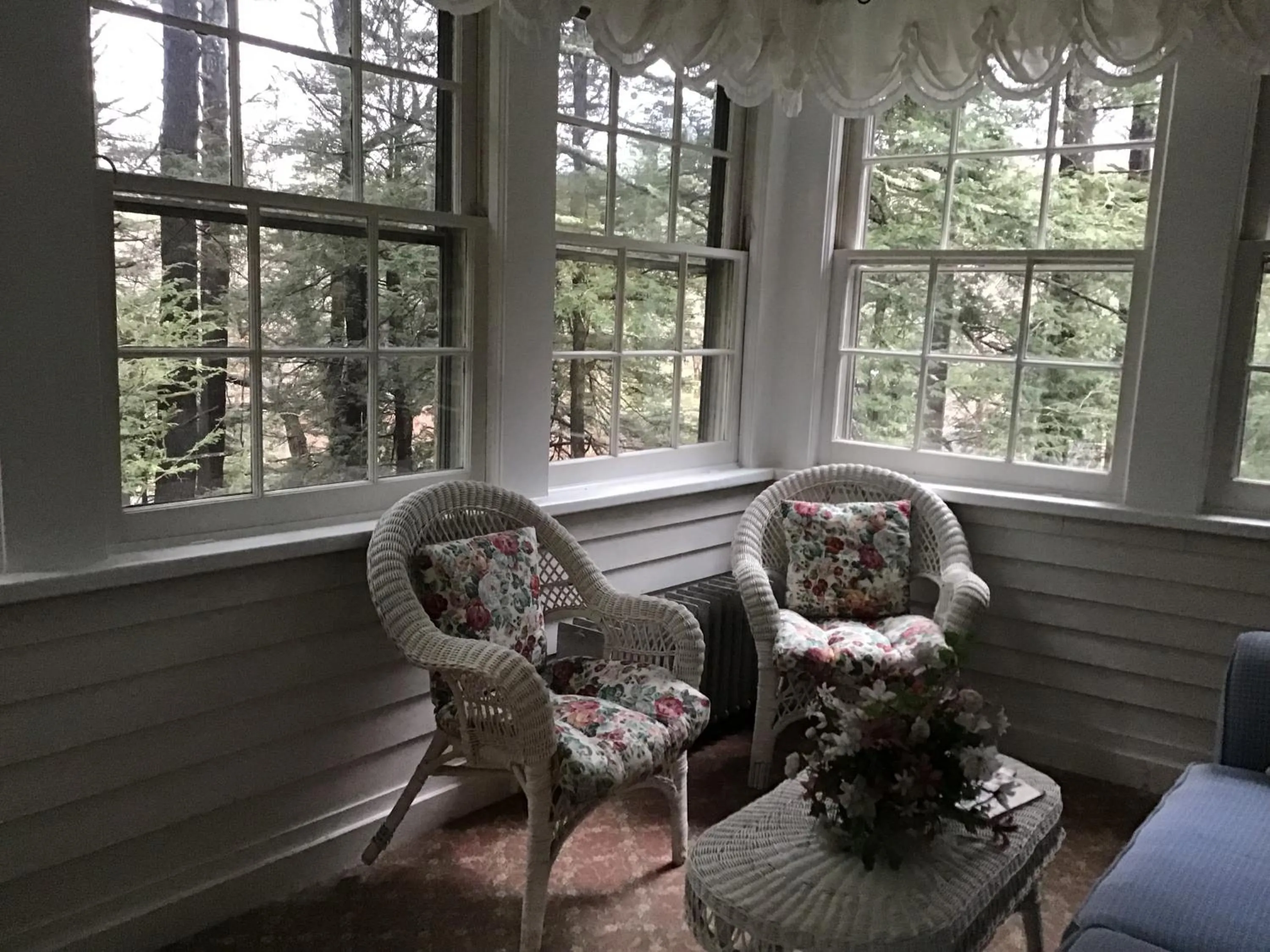 Balcony/Terrace in Brookview Manor Inn