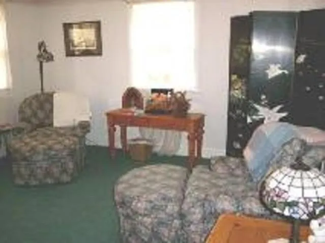 Seating area in Brookview Manor Inn