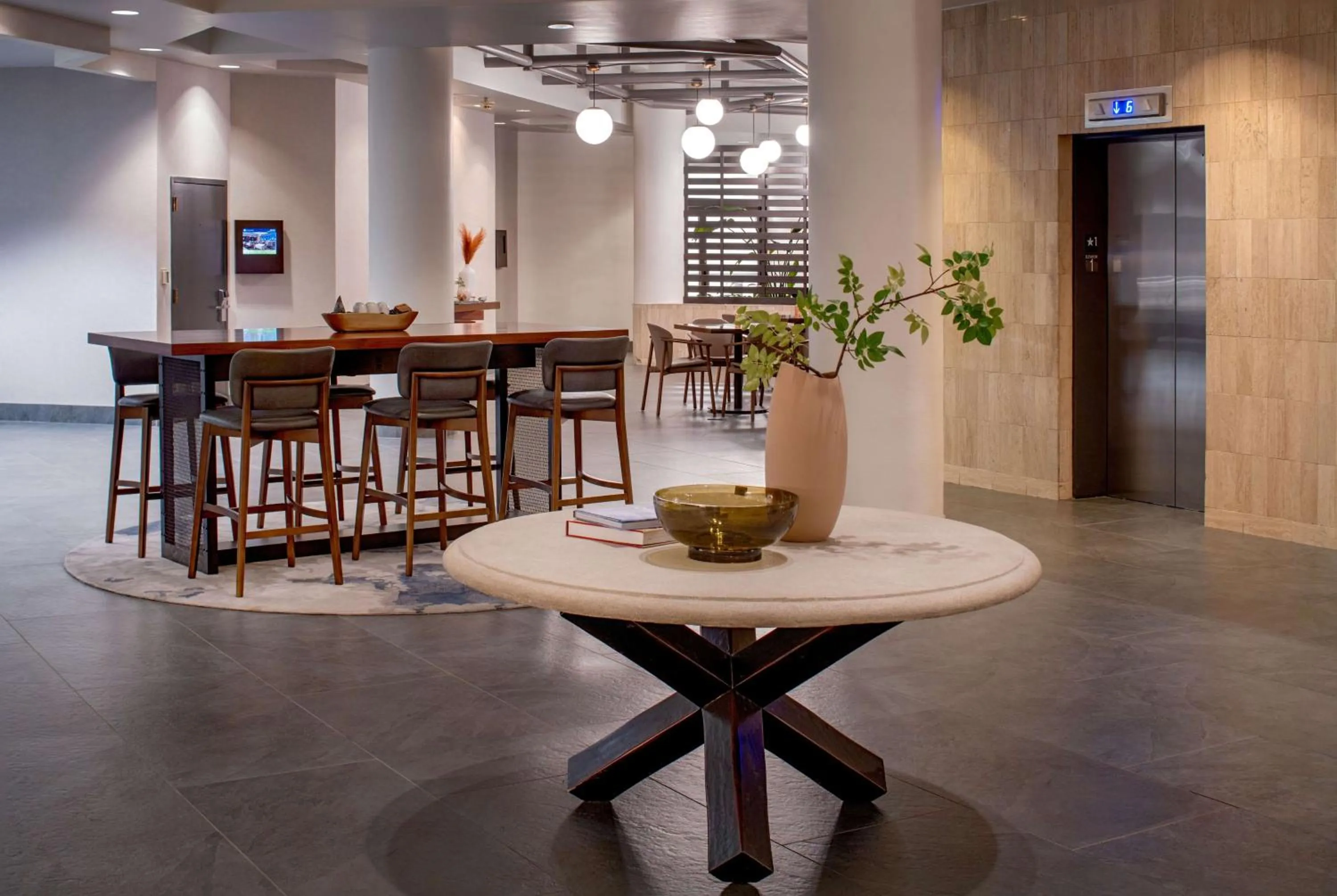 Lobby or reception in Doubletree Suites by Hilton Salt Lake City
