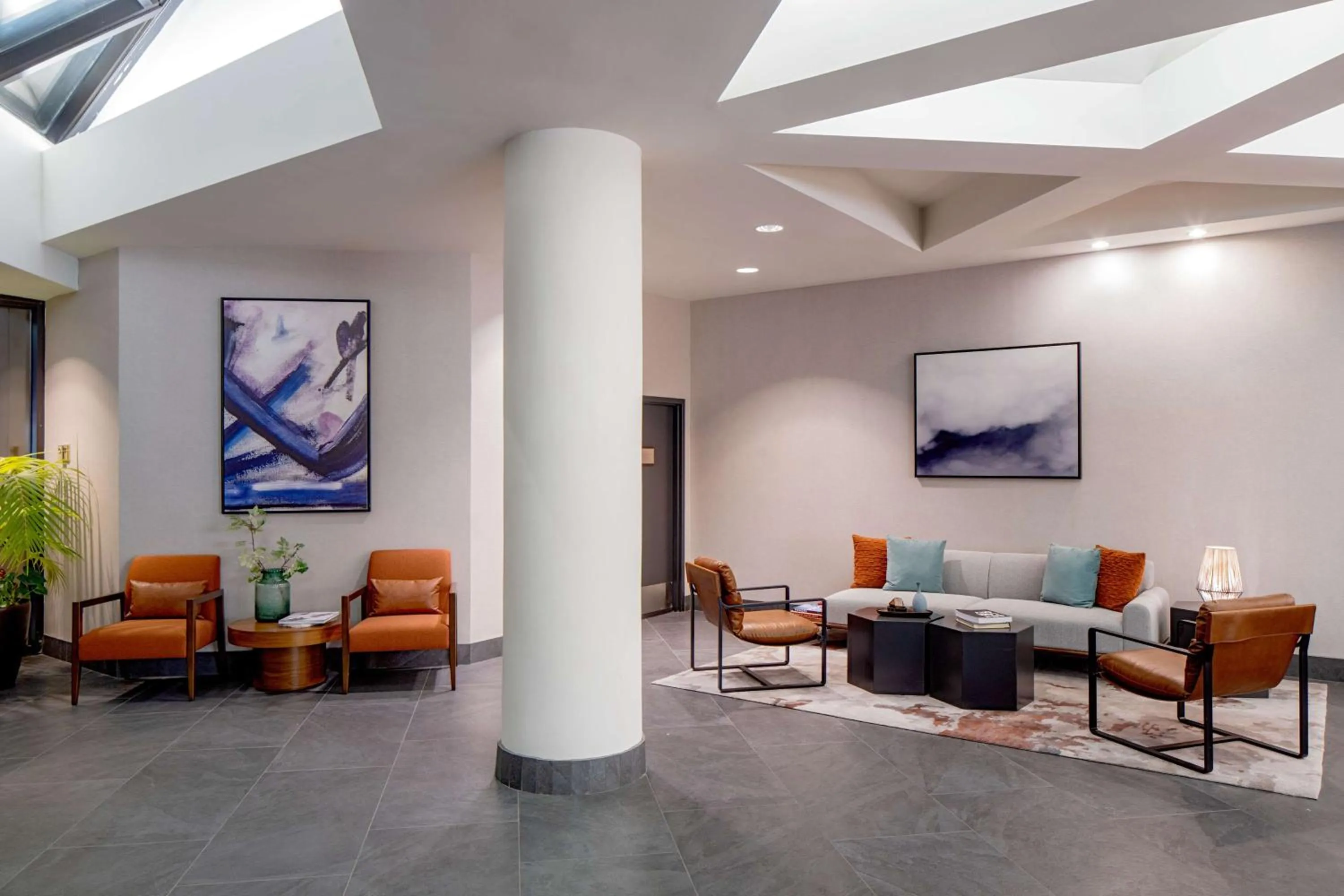Lobby or reception in Doubletree Suites by Hilton Salt Lake City