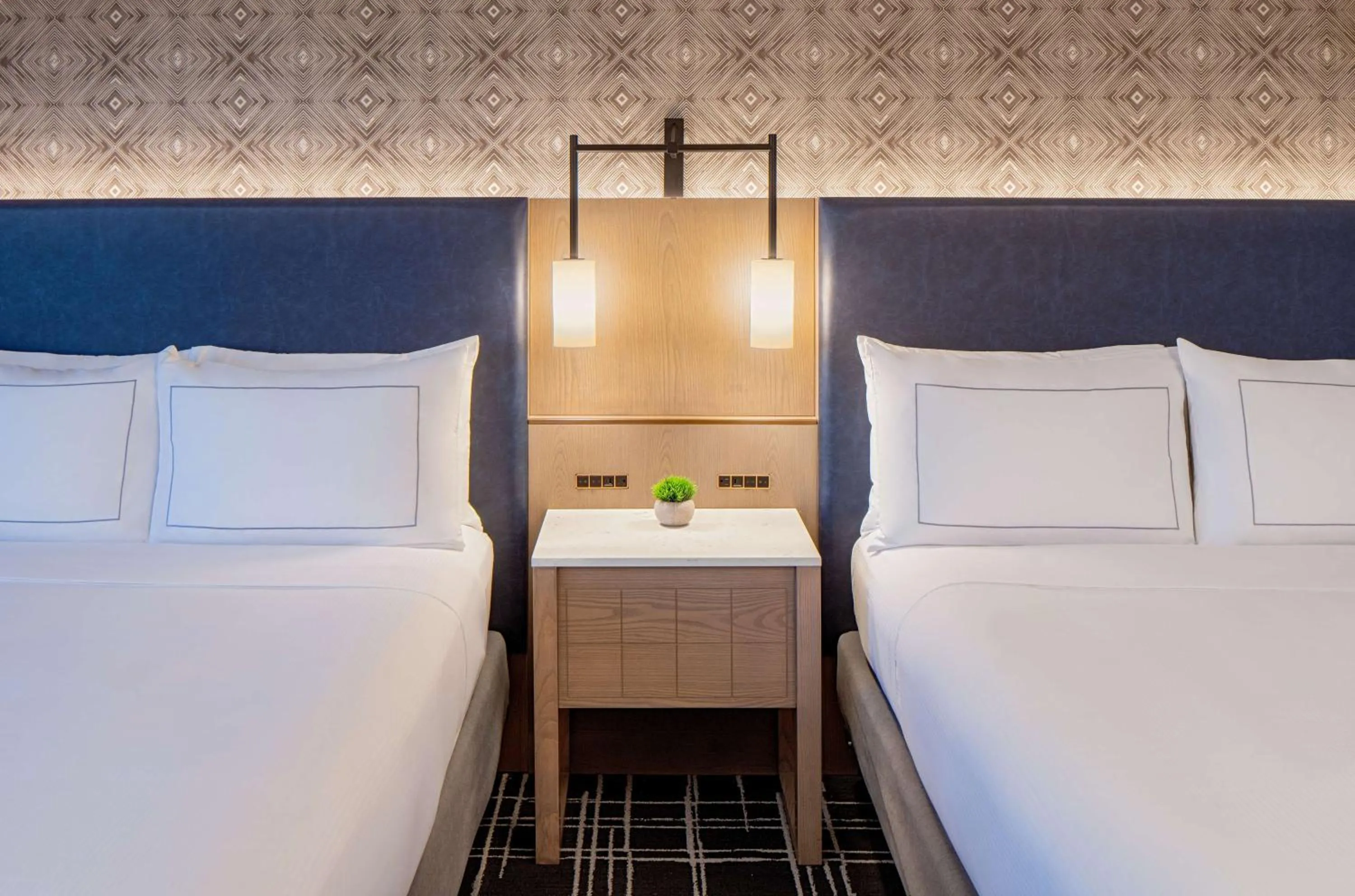 Bed in Doubletree Suites by Hilton Salt Lake City