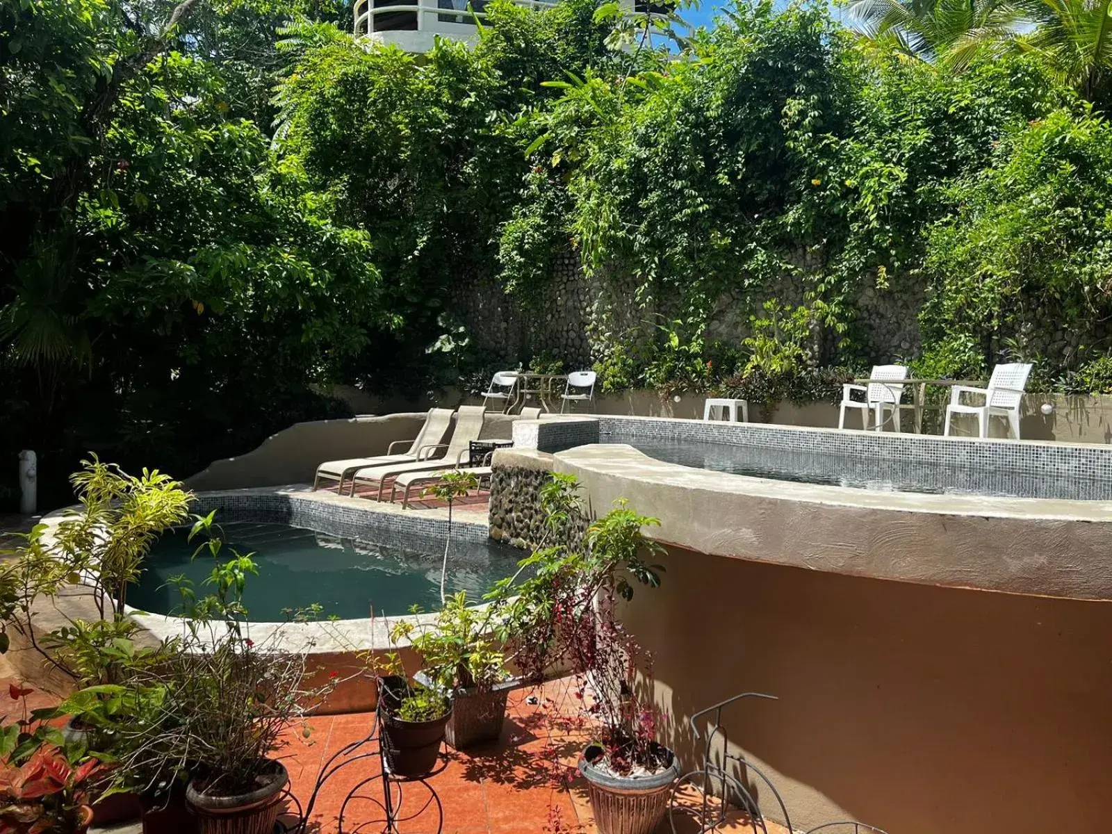 Swimming pool in Hotel La Colina Swimming pool in Hotel La Colina