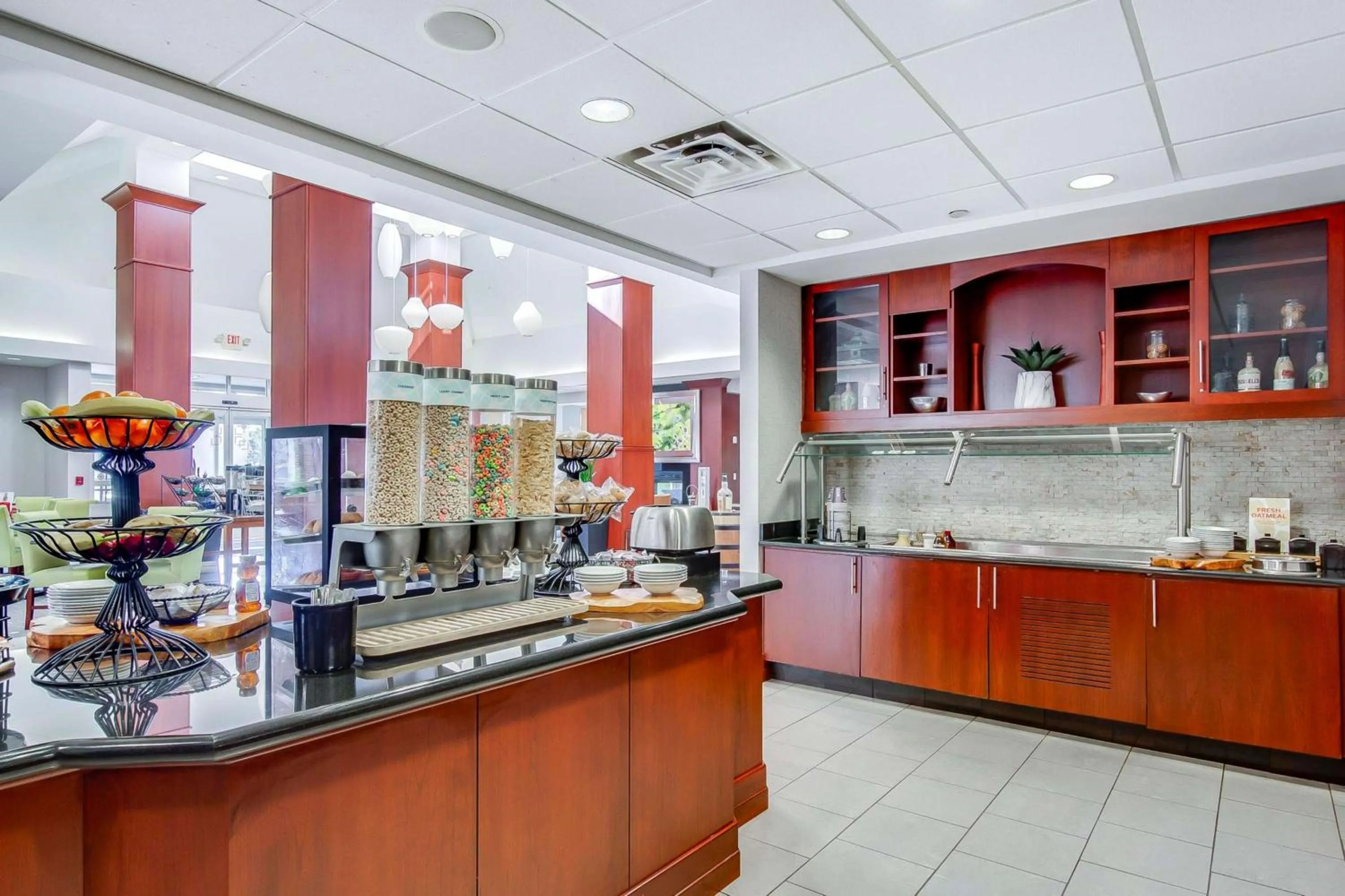 Breakfast in Hilton Garden Inn Louisville-Northeast