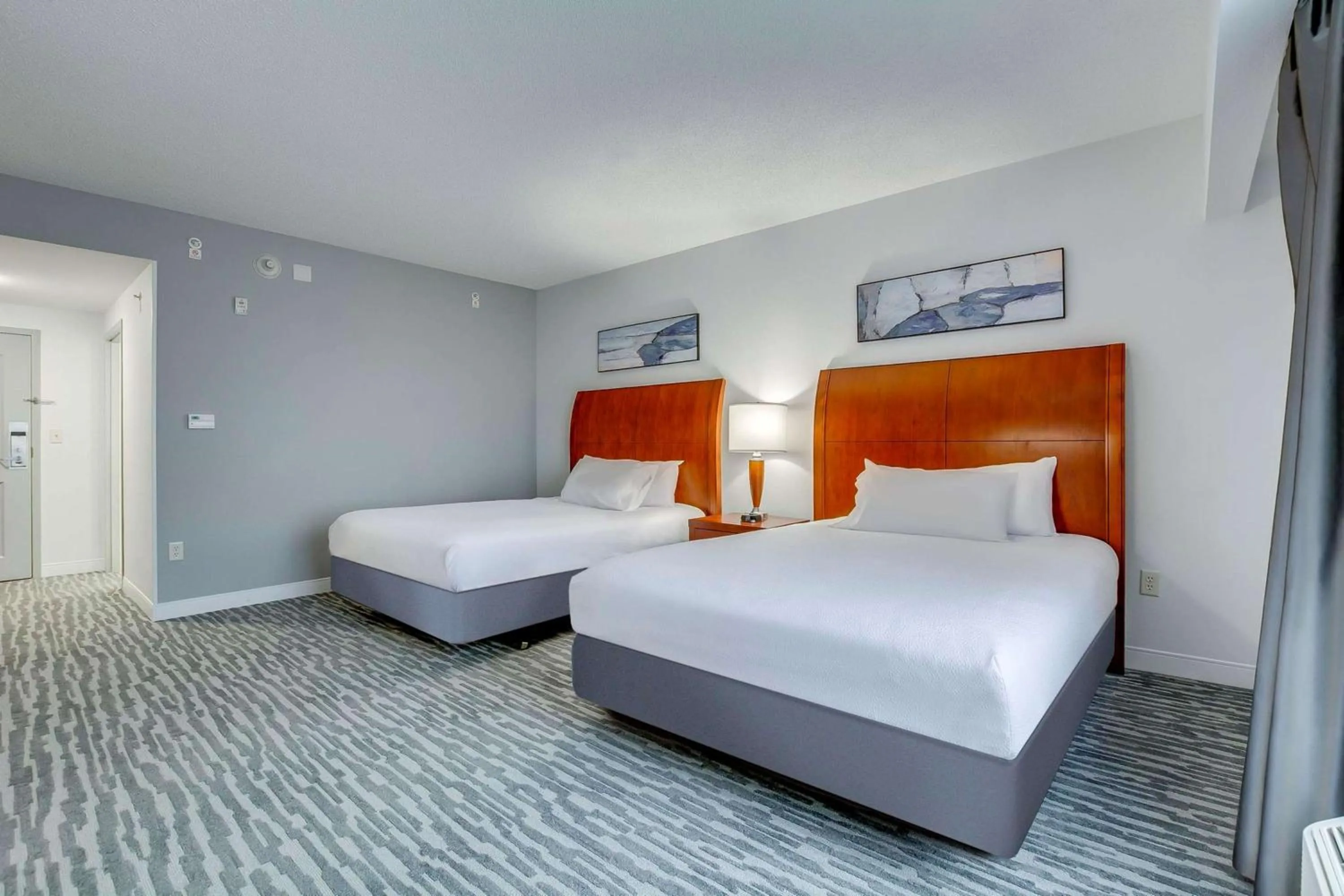 Bed in Hilton Garden Inn Louisville-Northeast