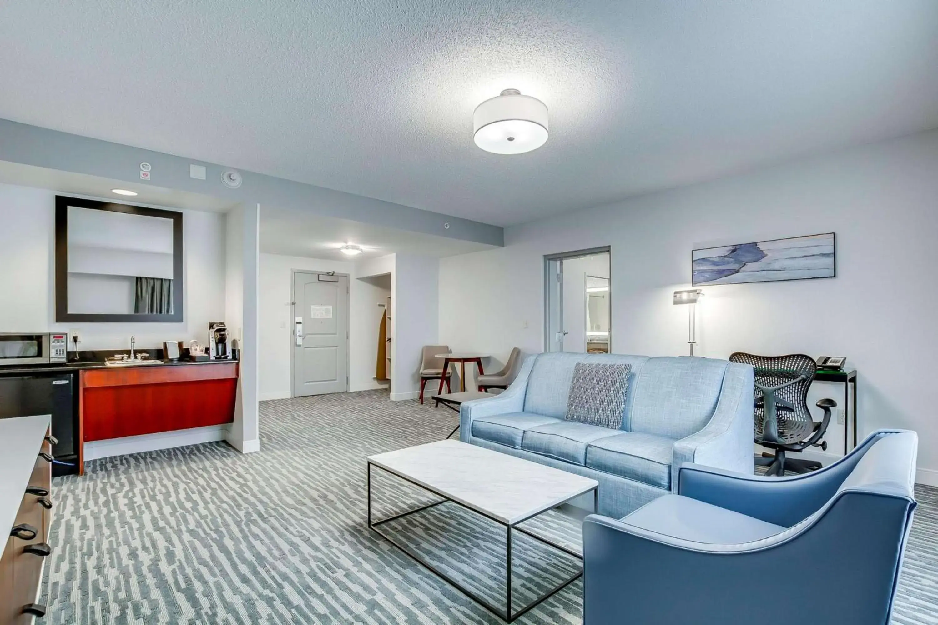 Living room in Hilton Garden Inn Louisville-Northeast Living room in Hilton Garden Inn Louisville-Northeast