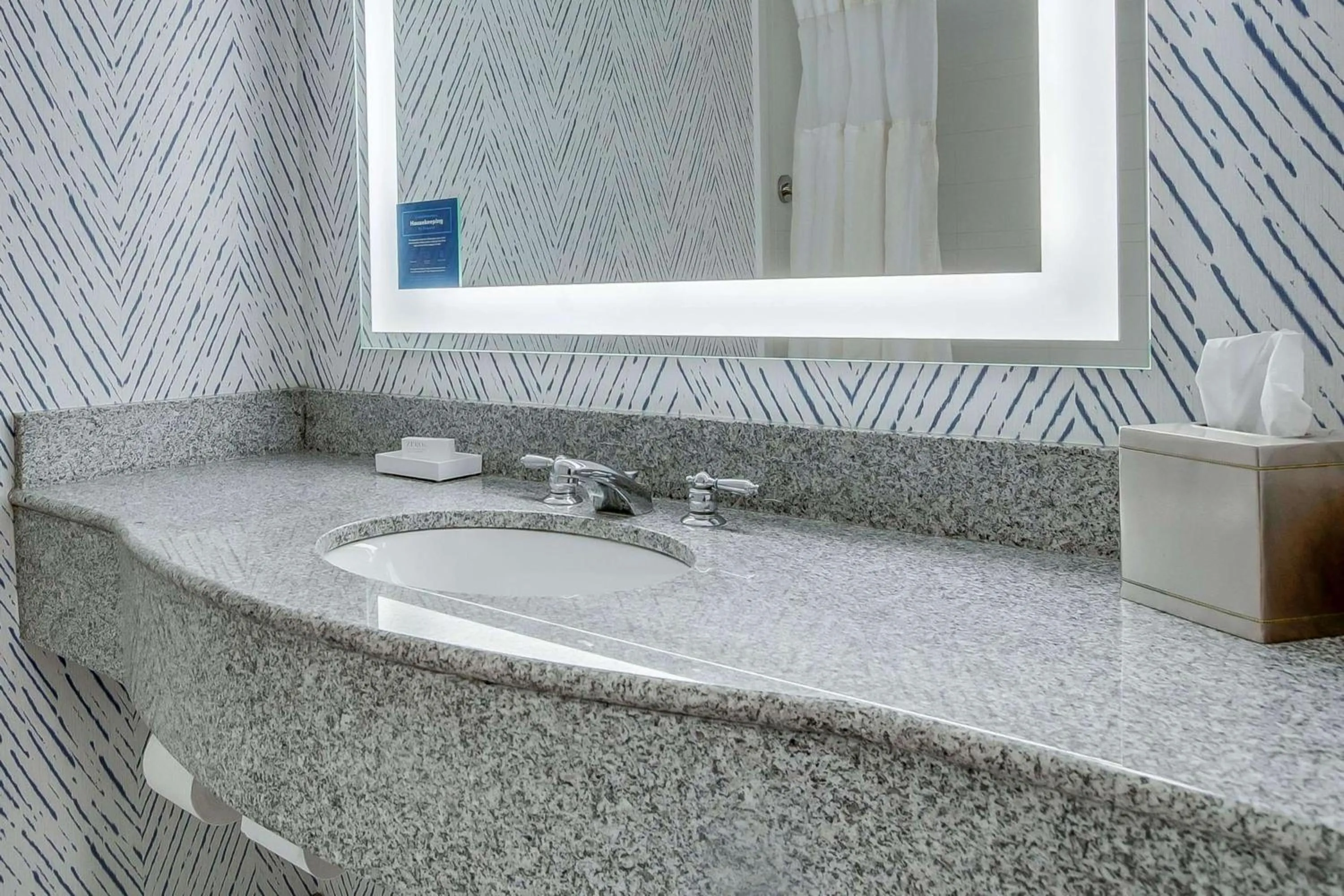 Bathroom in Hilton Garden Inn Louisville-Northeast