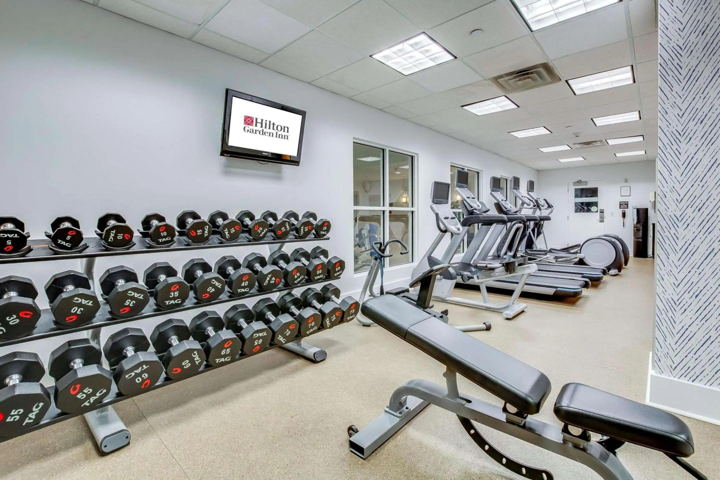 Fitness centre/facilities in Hilton Garden Inn Louisville-Northeast