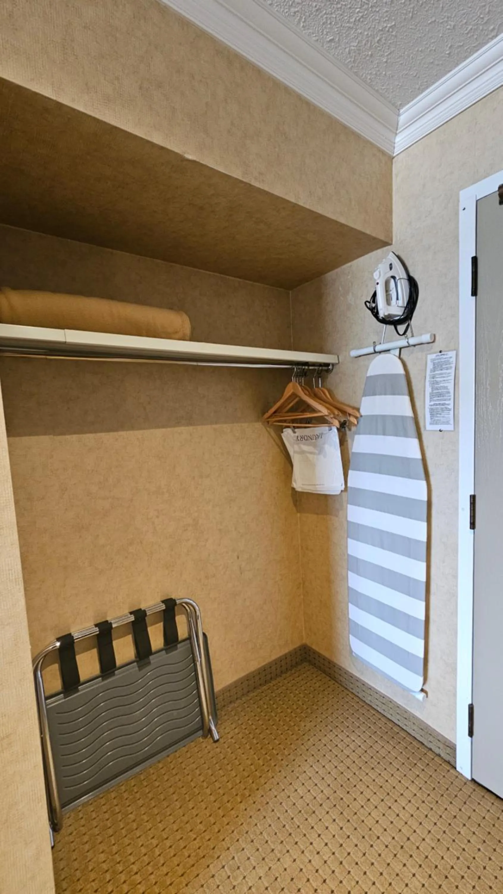 flat iron in The George Dawson Inn & Conference Centre