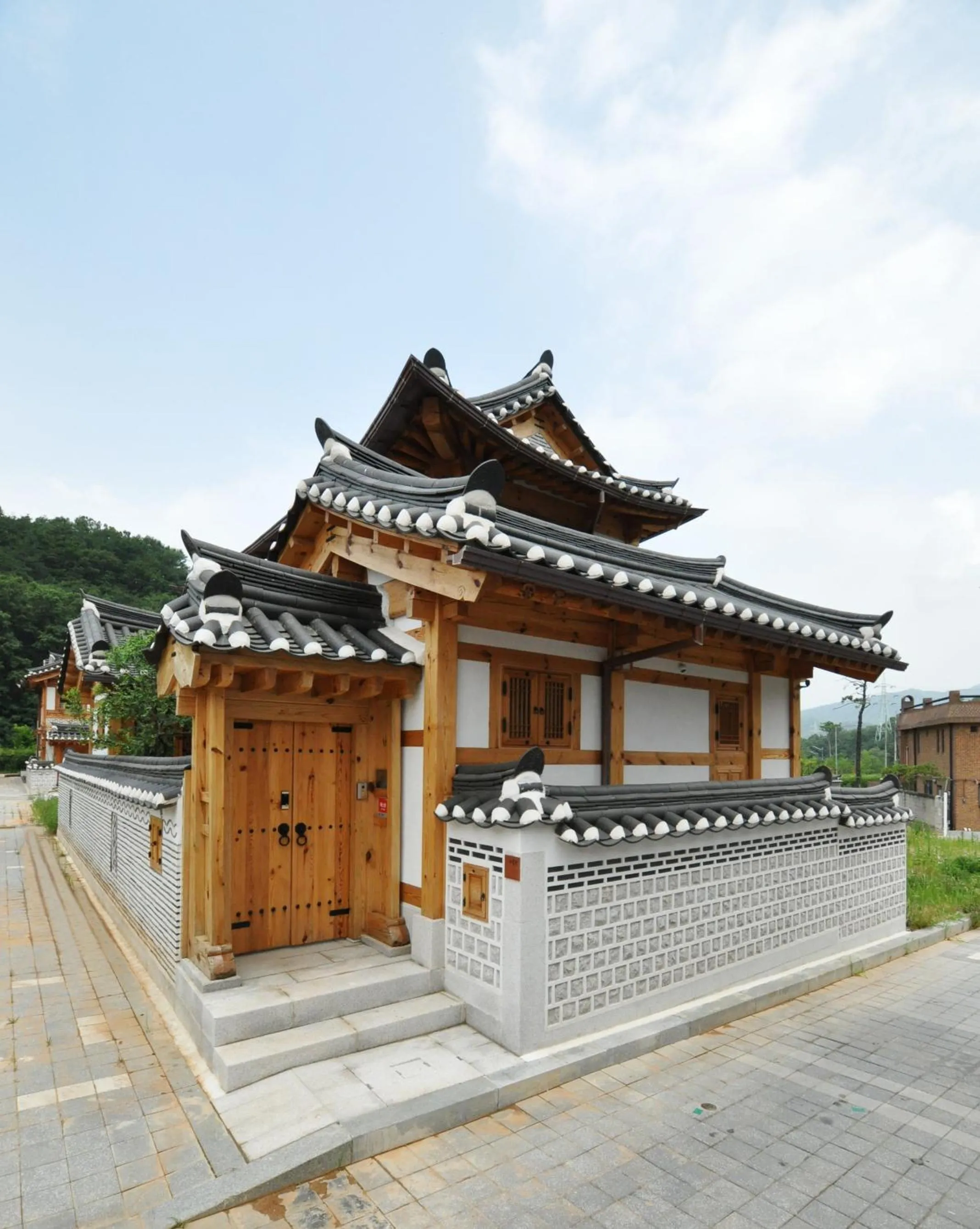Facade/entrance in Chaehyodang Hanok Stay