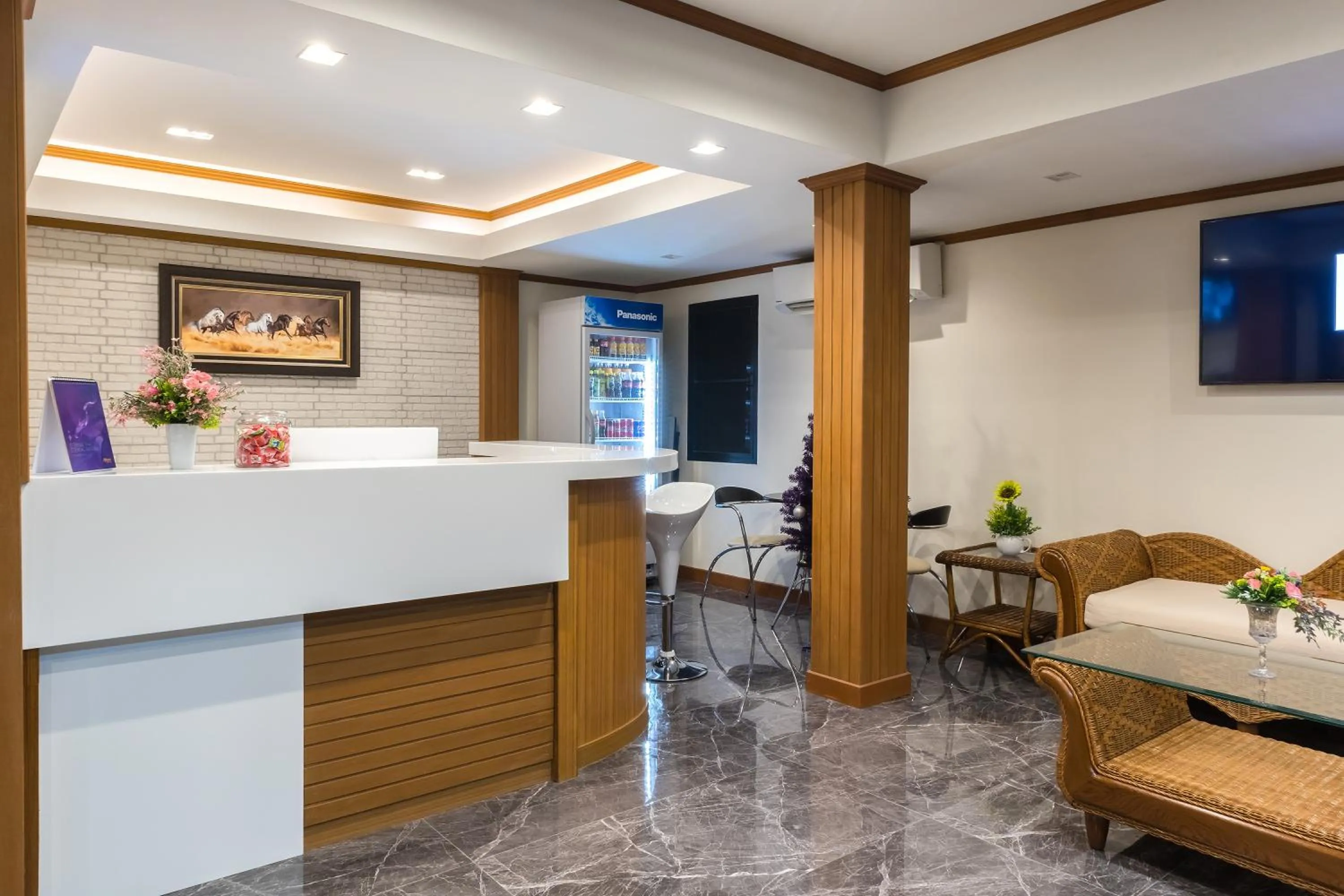 TV and multimedia in Suthep Home & Hostel