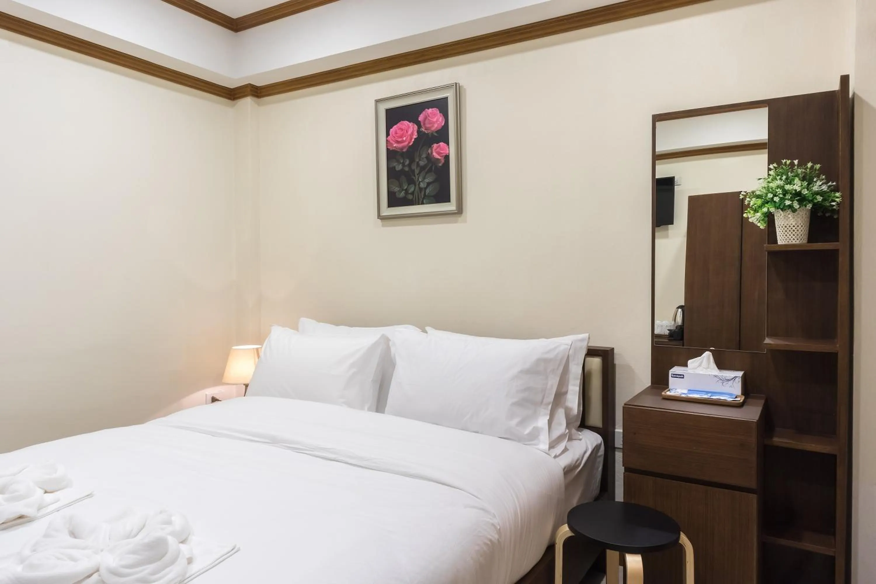 Bed in Suthep Home & Hostel