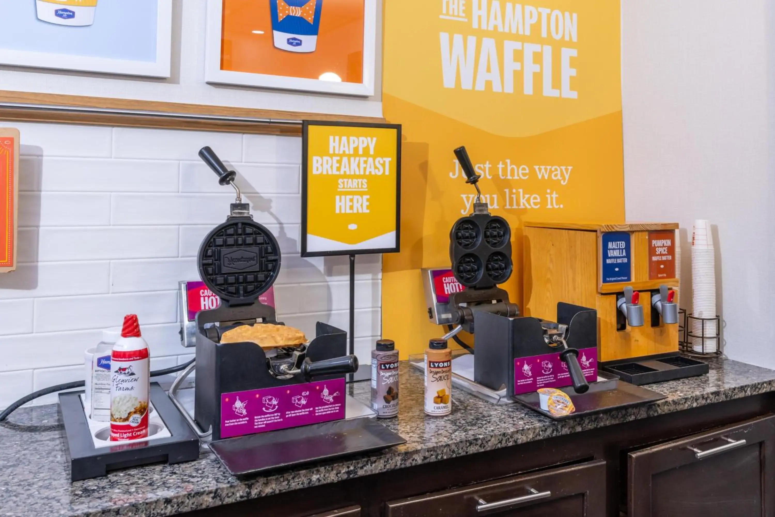 Breakfast in Hampton Inn Tampa International Airport/Westshore Breakfast in Hampton Inn Tampa International Airport/Westshore