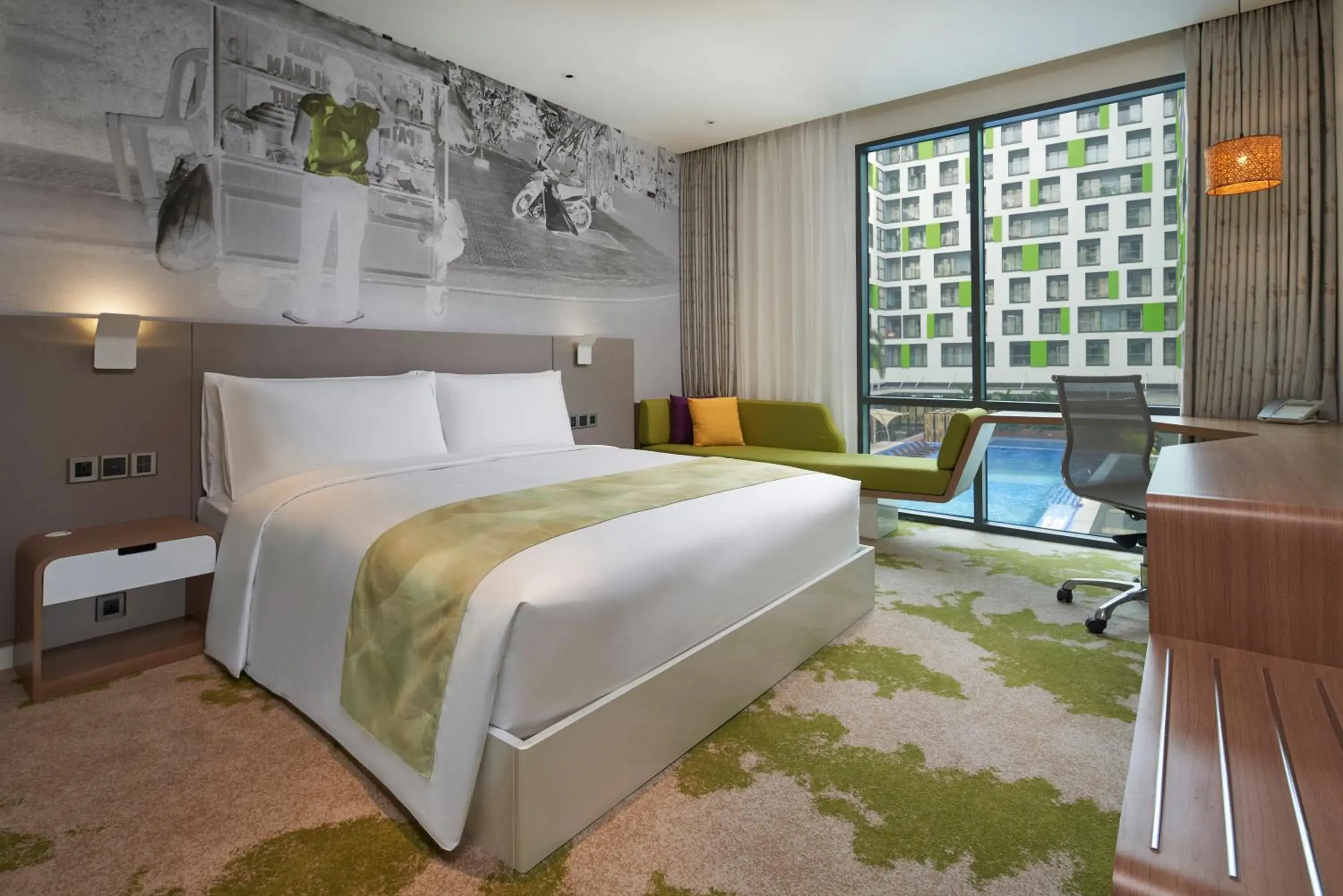 Standard King Room - single occupancy - Accessible in Holiday Inn & Suites Saigon Airport by IHG Standard King Room - single occupancy - Accessible in Holiday Inn & Suites Saigon Airport by IHG