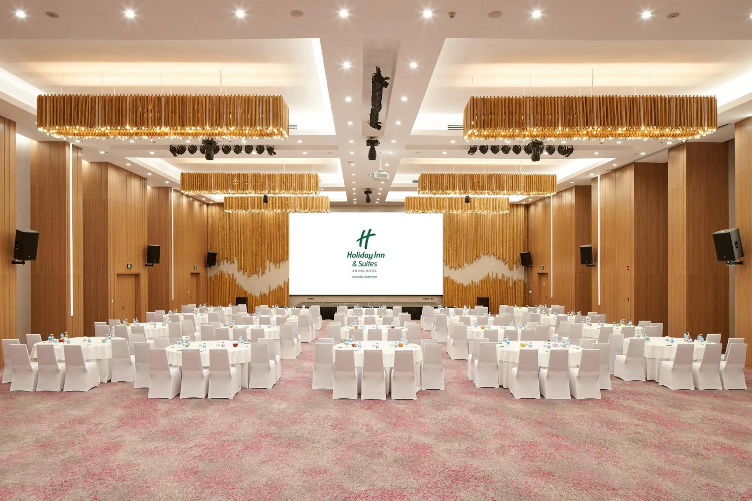 Banquet/Function facilities in Holiday Inn & Suites Saigon Airport by IHG