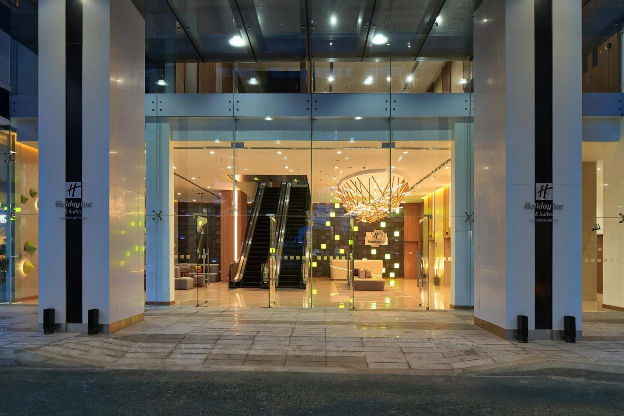 Property building in Holiday Inn & Suites Saigon Airport by IHG