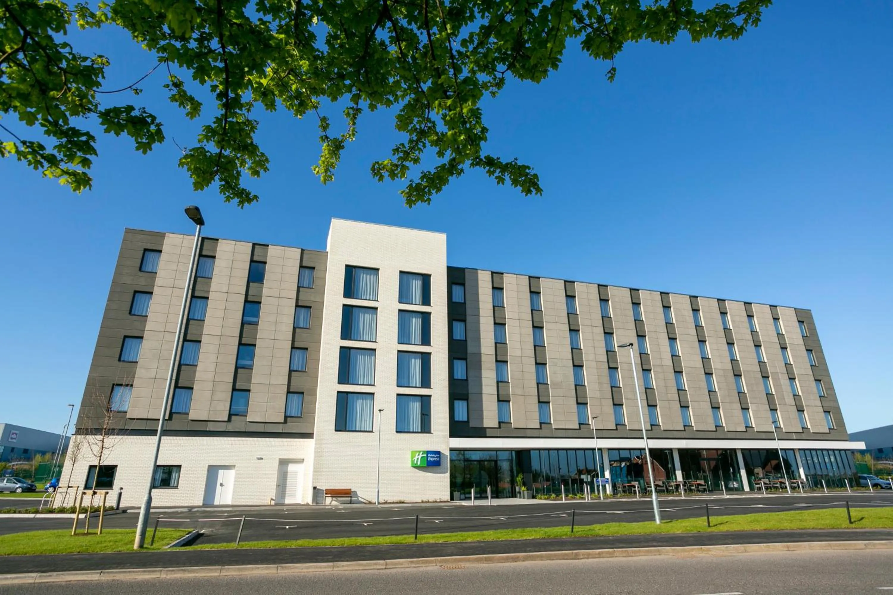 Property building in Holiday Inn Express Bridgwater M5, Jct24 by IHG