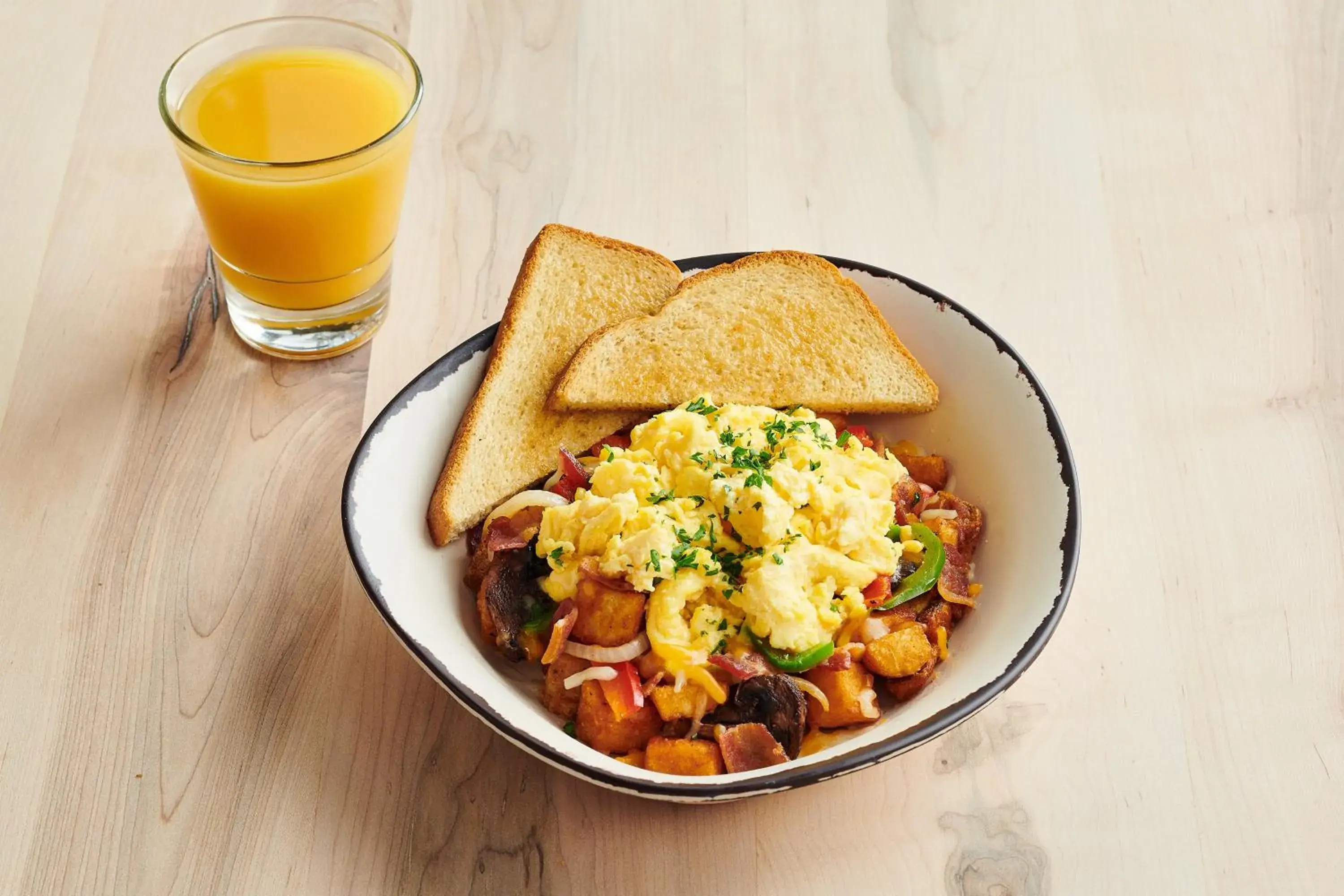 Restaurant/places to eat in Holiday Inn & Suites Orlando - I-Drive - Theme Parks by IHG Restaurant/places to eat in Holiday Inn & Suites Orlando - I-Drive - Theme Parks by IHG