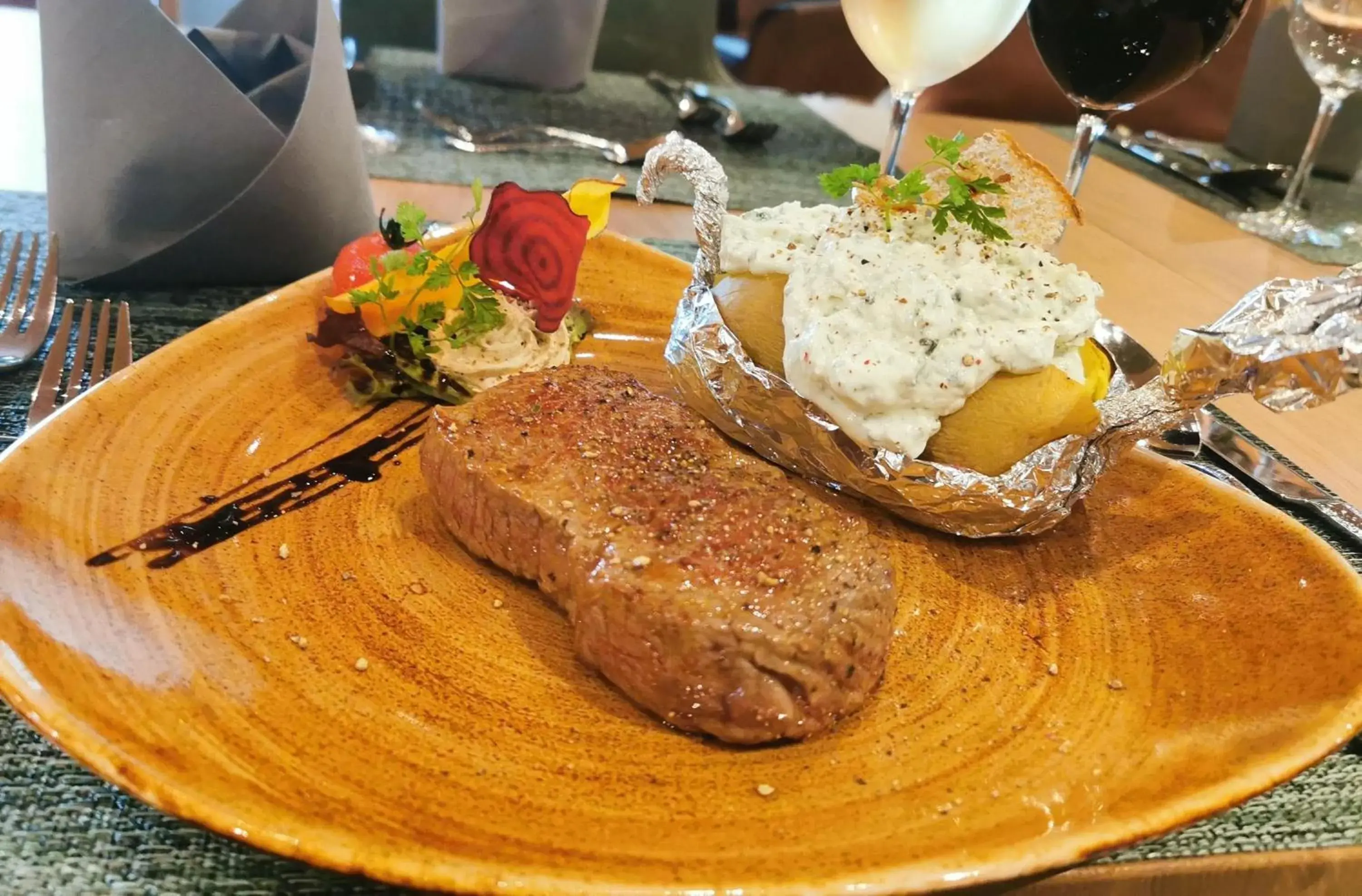 Restaurant/places to eat in Holiday Inn - Osnabrück by IHG Restaurant/places to eat in Holiday Inn - Osnabrück by IHG