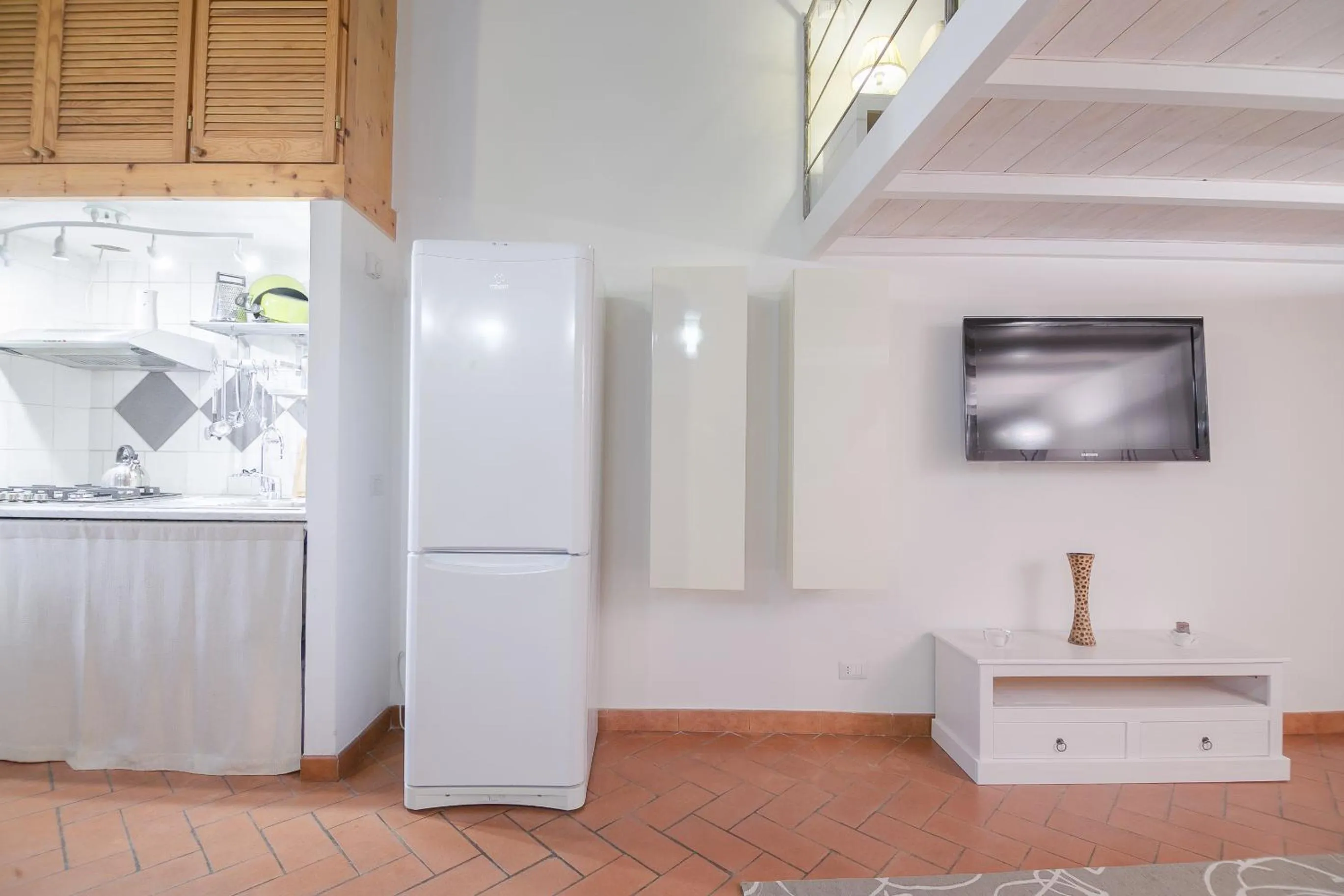 TV and multimedia in San Niccolò Loft by Mmega